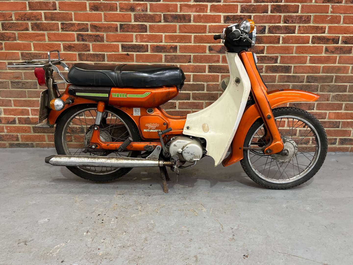 <p>1976 YAMAHA 75</p>