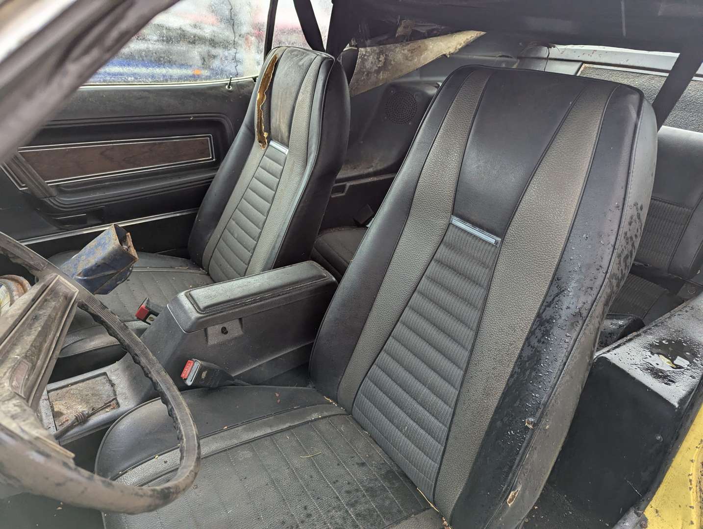 <p>1972 FORD MUSTANG COUPE LHD</p>