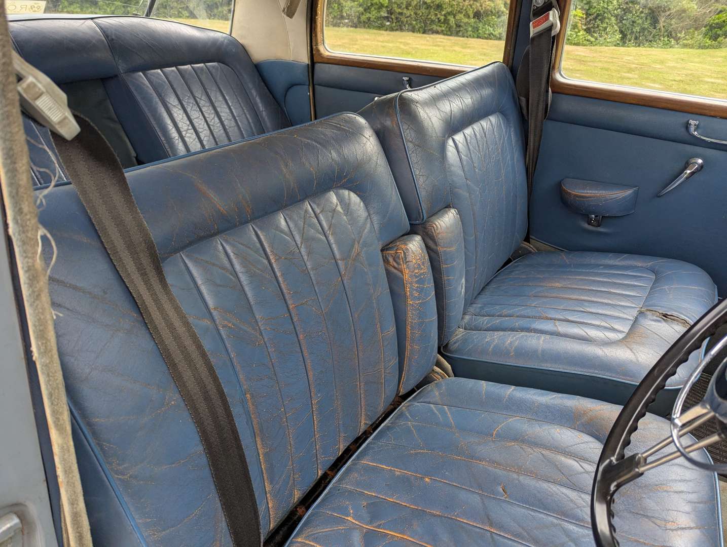 <p>1963 ROVER P4 95</p>