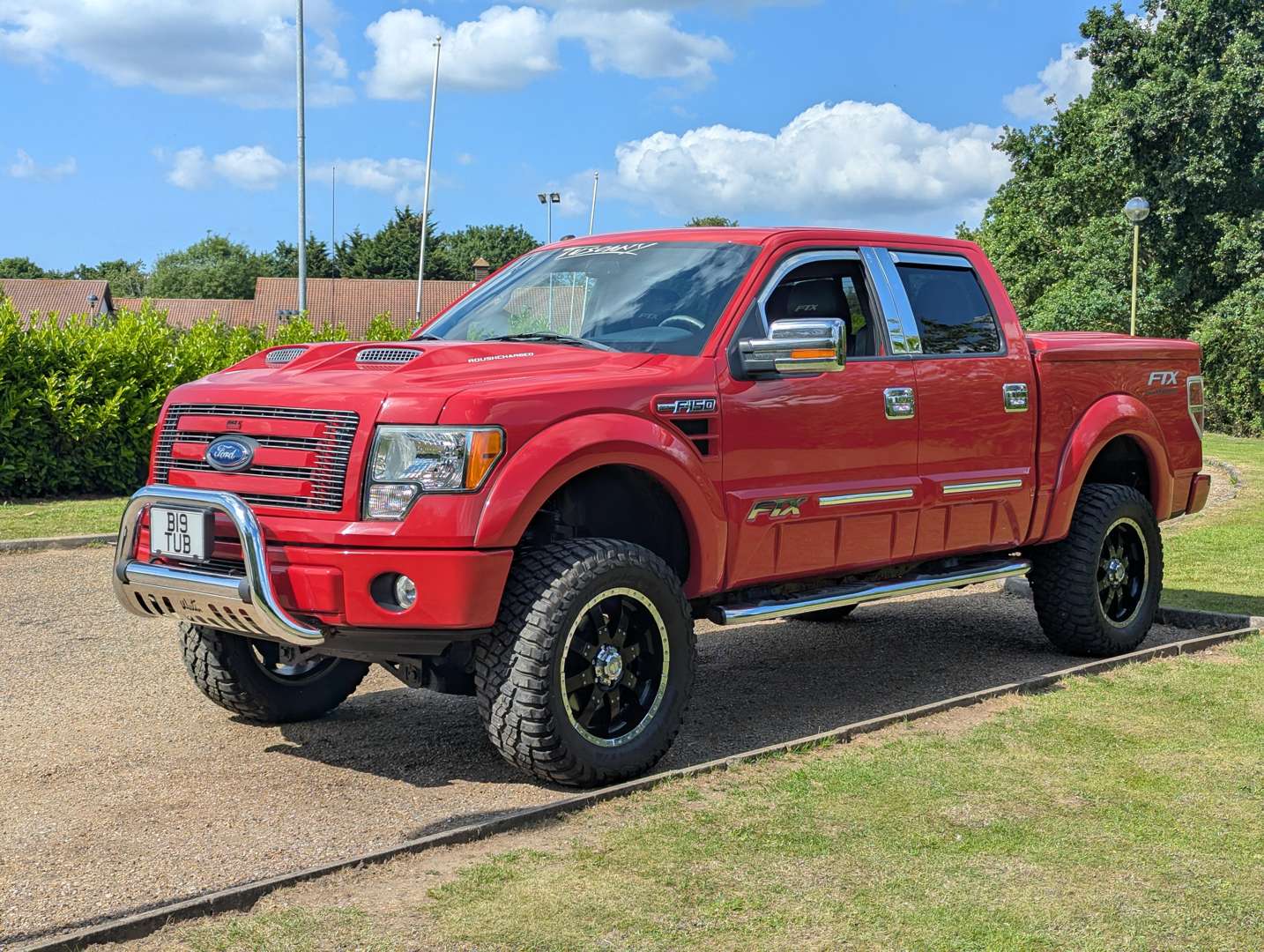 <p>2010 FORD F150 5.4 V8 PICK-UP LHD</p>
