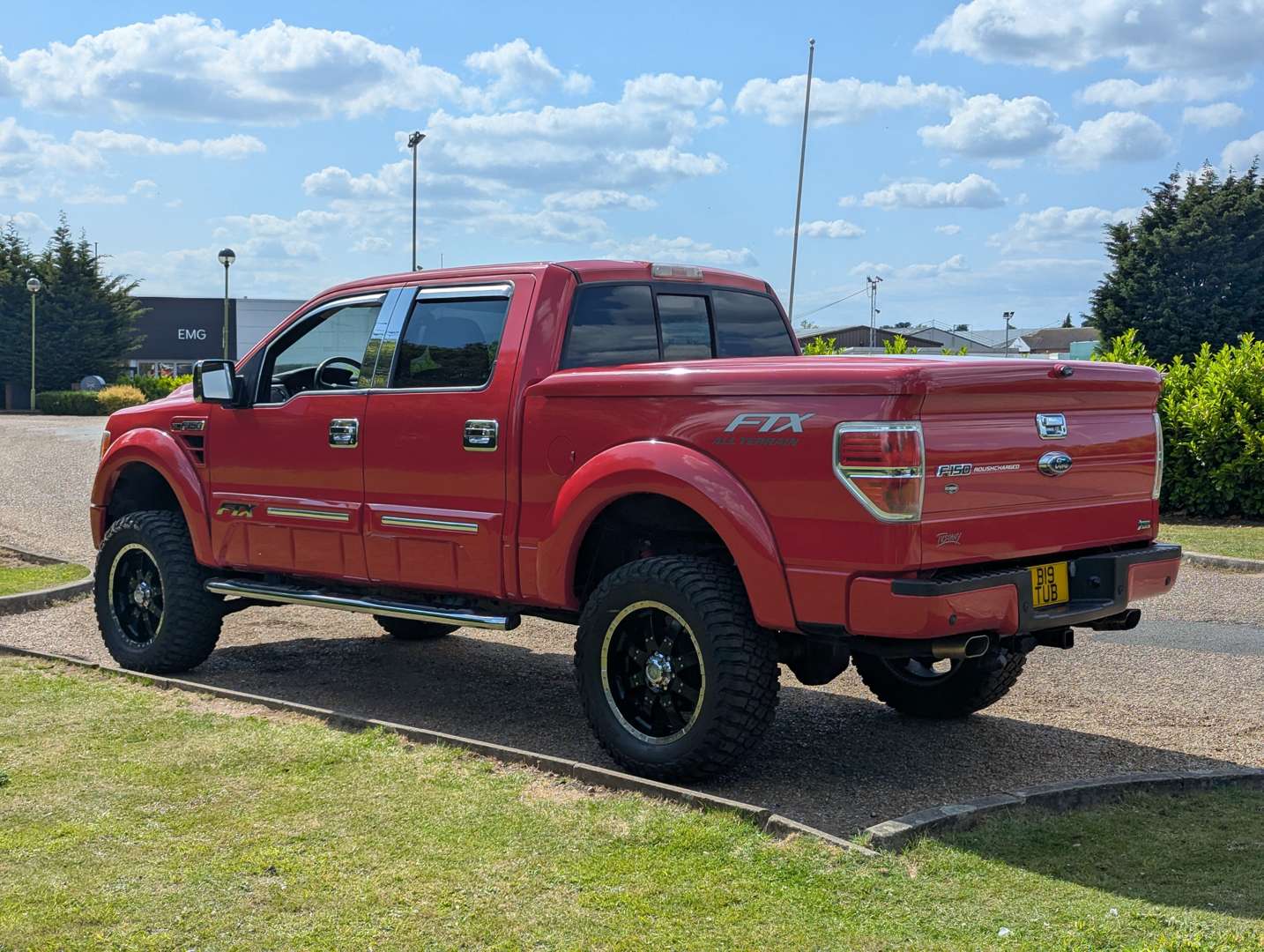 <p>2010 FORD F150 5.4 V8 PICK-UP LHD</p>