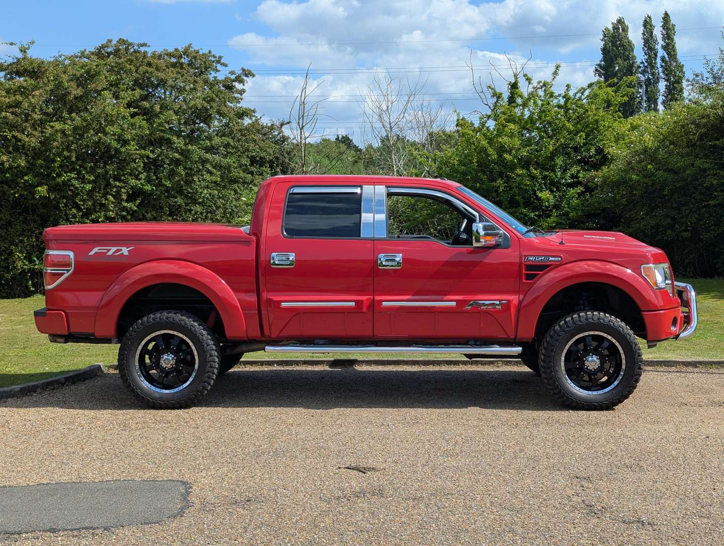 <p>2010 FORD F150 5.4 V8 PICK-UP LHD</p>