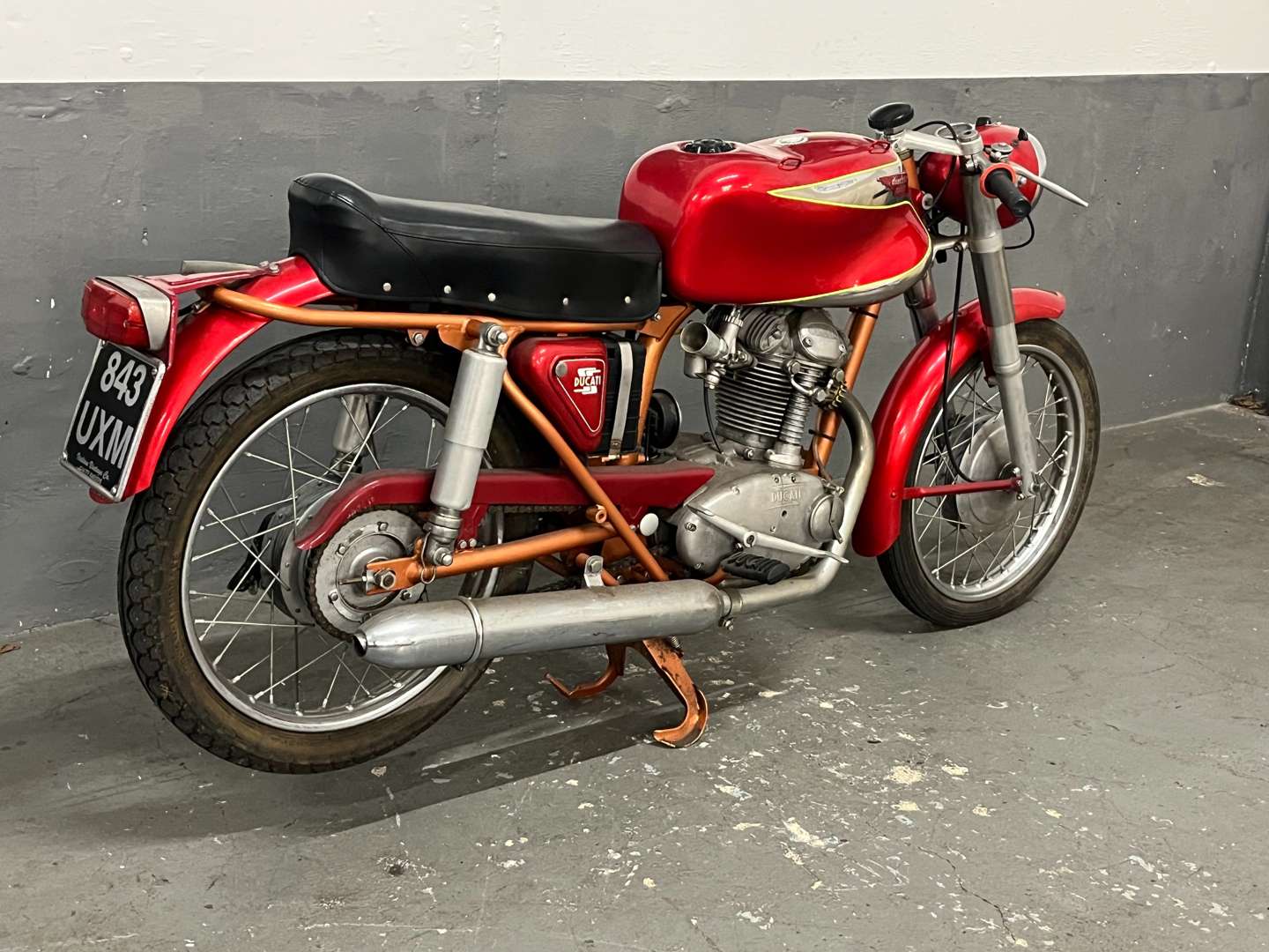 <p>1960 DUCATI ELITE 200CC</p>