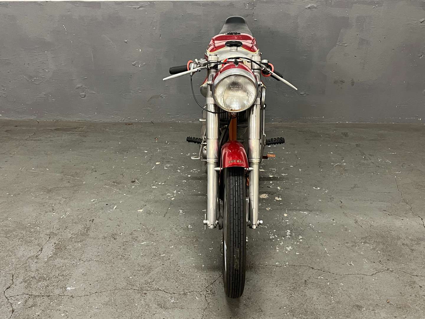 <p>1960 DUCATI ELITE 200CC</p>