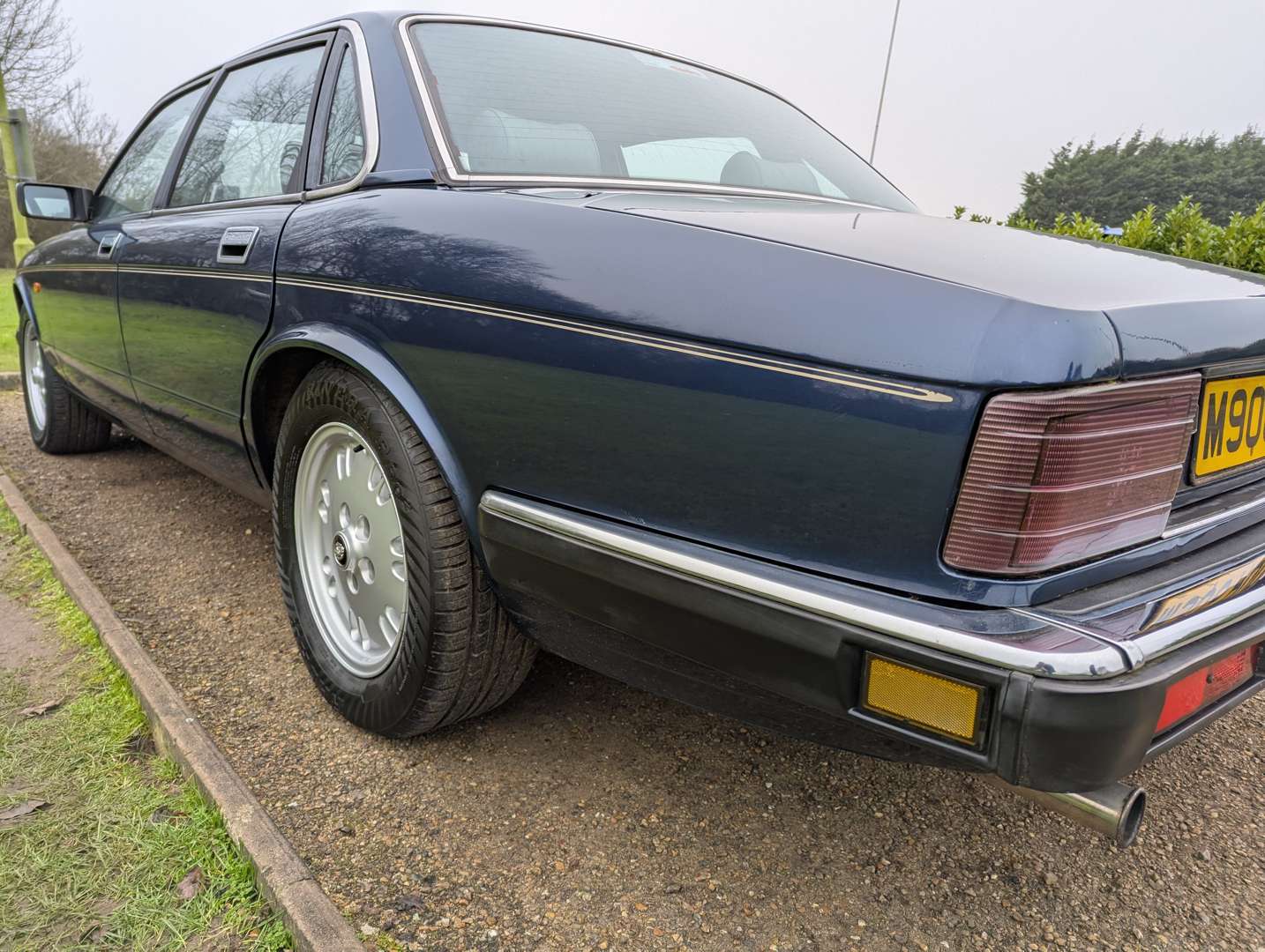 <p>1994 JAGUAR&nbsp;XJ6 GOLD 3.2 AUTO</p>