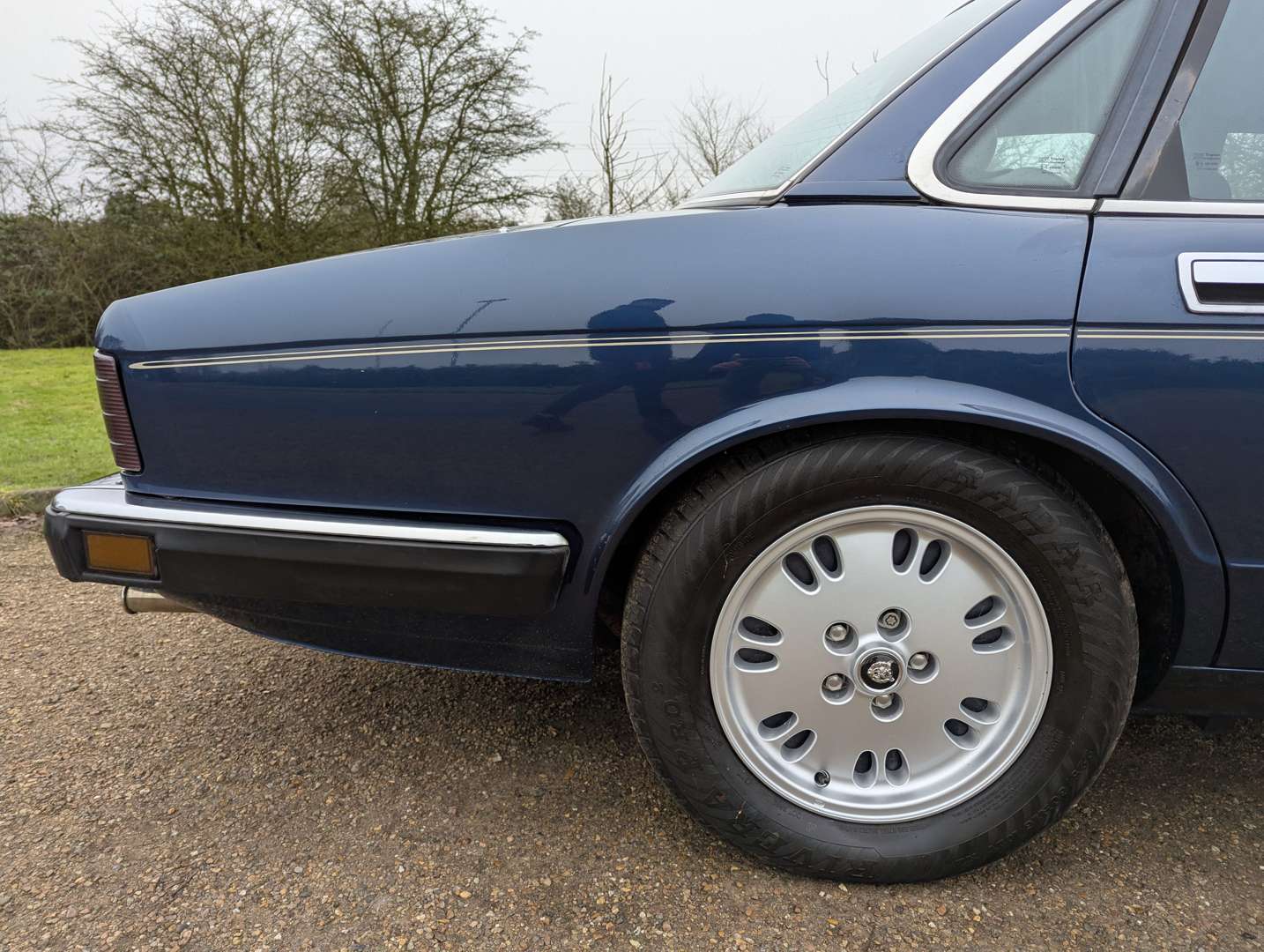 <p>1994 JAGUAR&nbsp;XJ6 GOLD 3.2 AUTO</p>