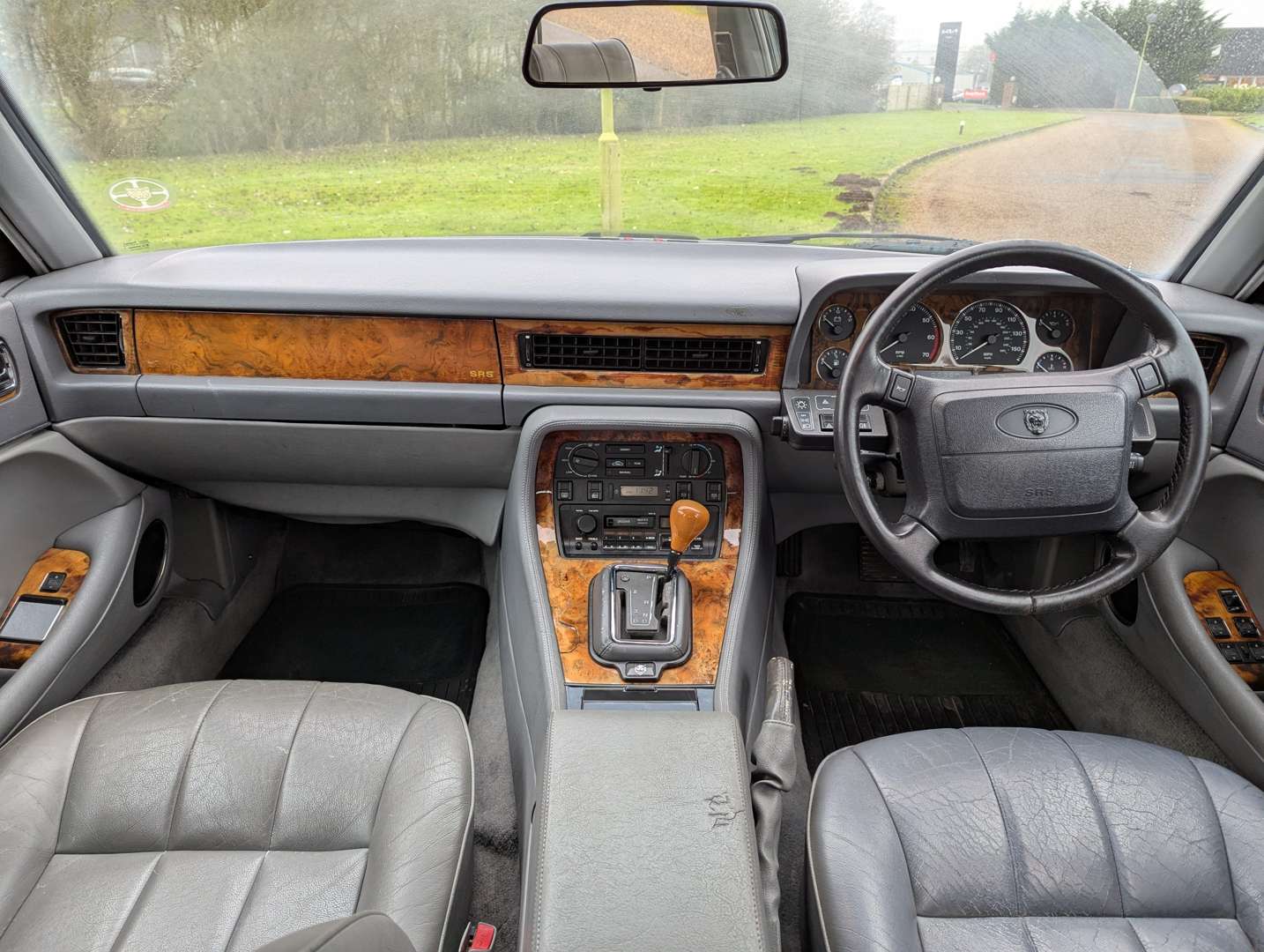 <p>1994 JAGUAR&nbsp;XJ6 GOLD 3.2 AUTO</p>