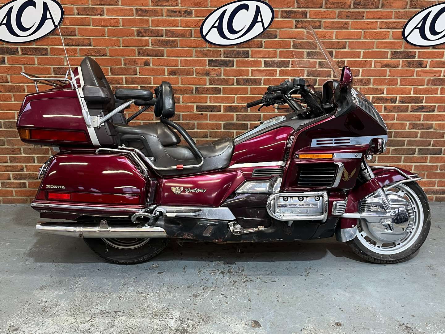 <p>1990 HONDA GOLDWING GL1500</p>