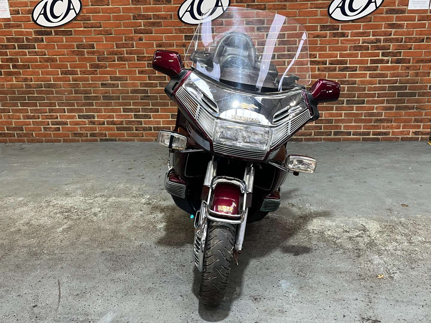 <p>1990 HONDA GOLDWING GL1500</p>