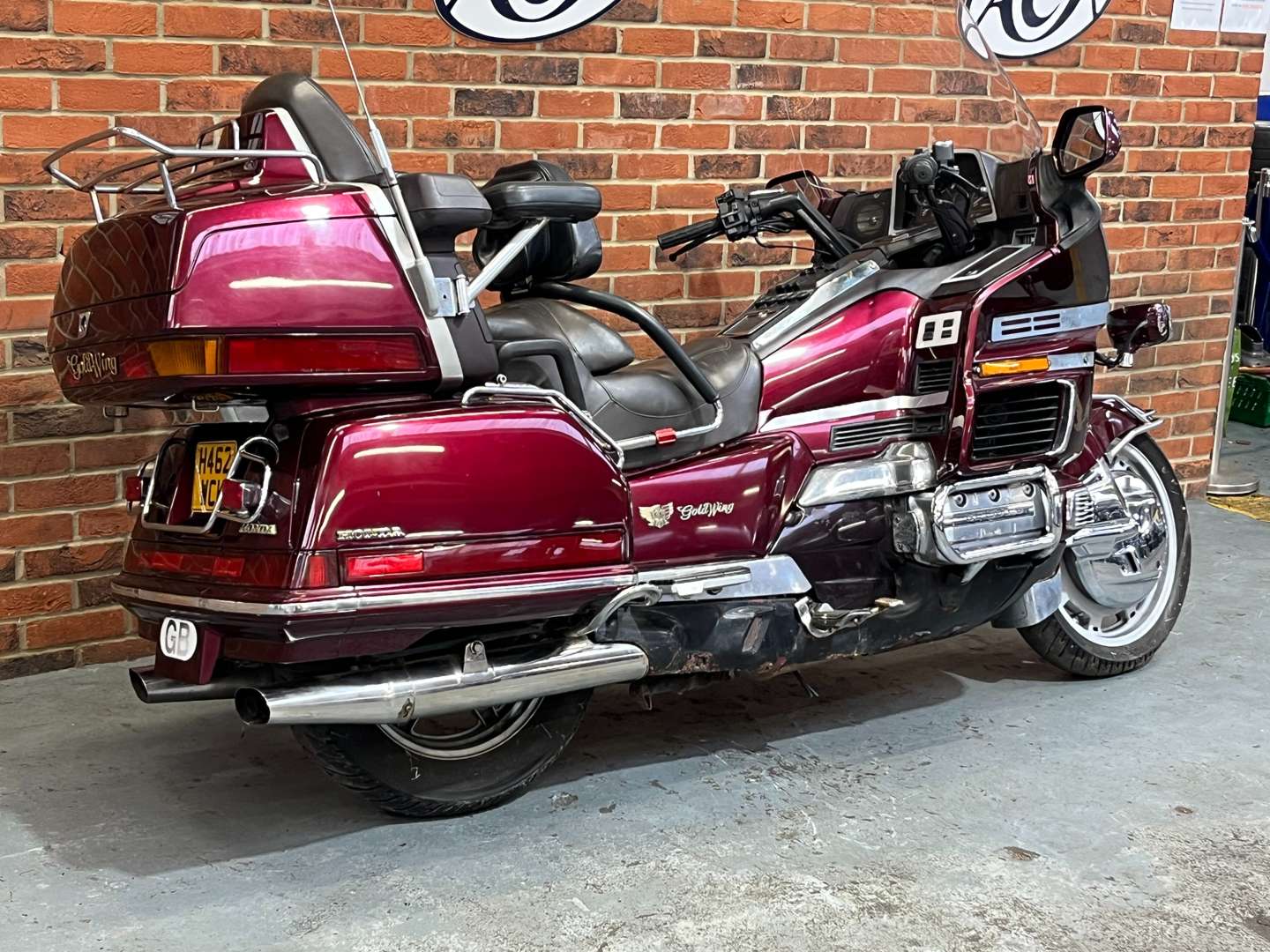 <p>1990 HONDA GOLDWING GL1500</p>