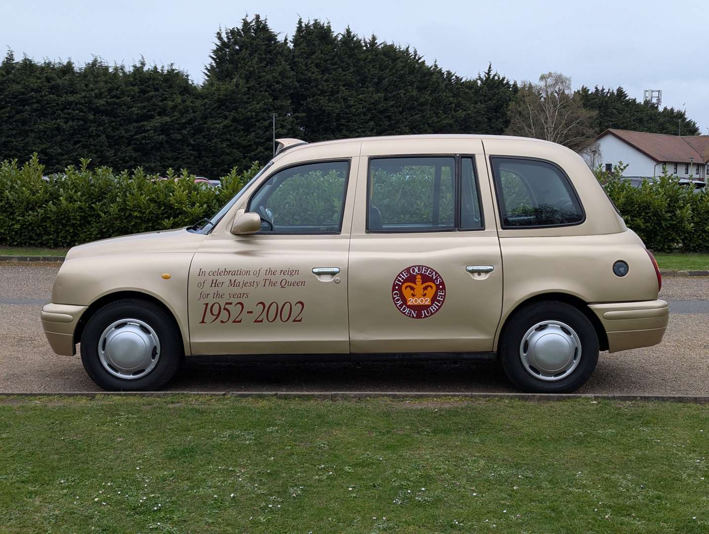 <p>2002 LONDON TAXIS INT TXII SILVER AUTO</p>