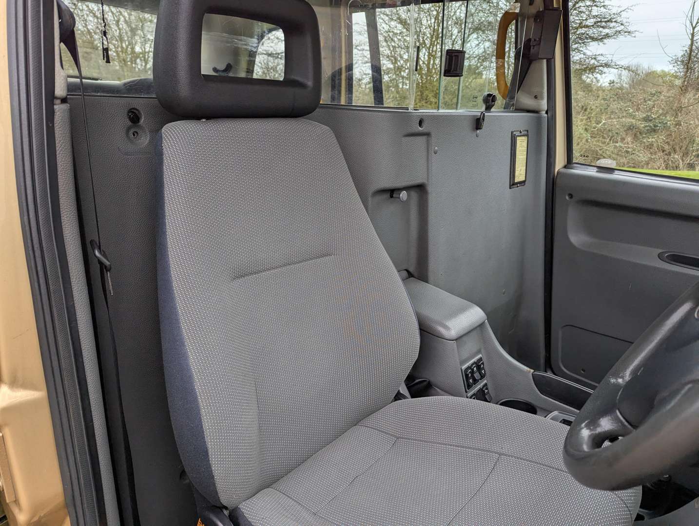 <p>2002 LONDON TAXIS INT TXII SILVER AUTO</p>