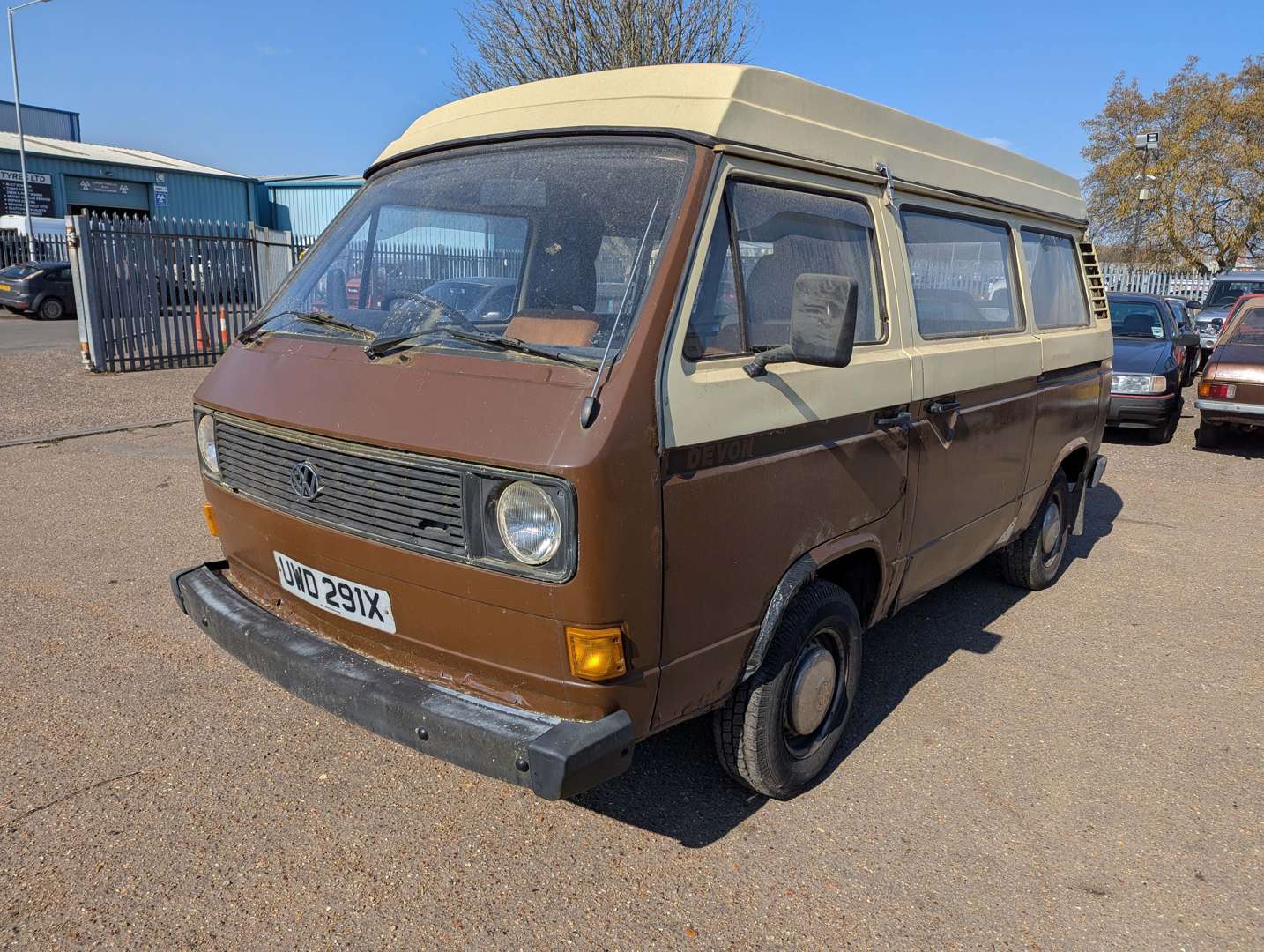 <p>1981 VW T25 CAMPER</p>