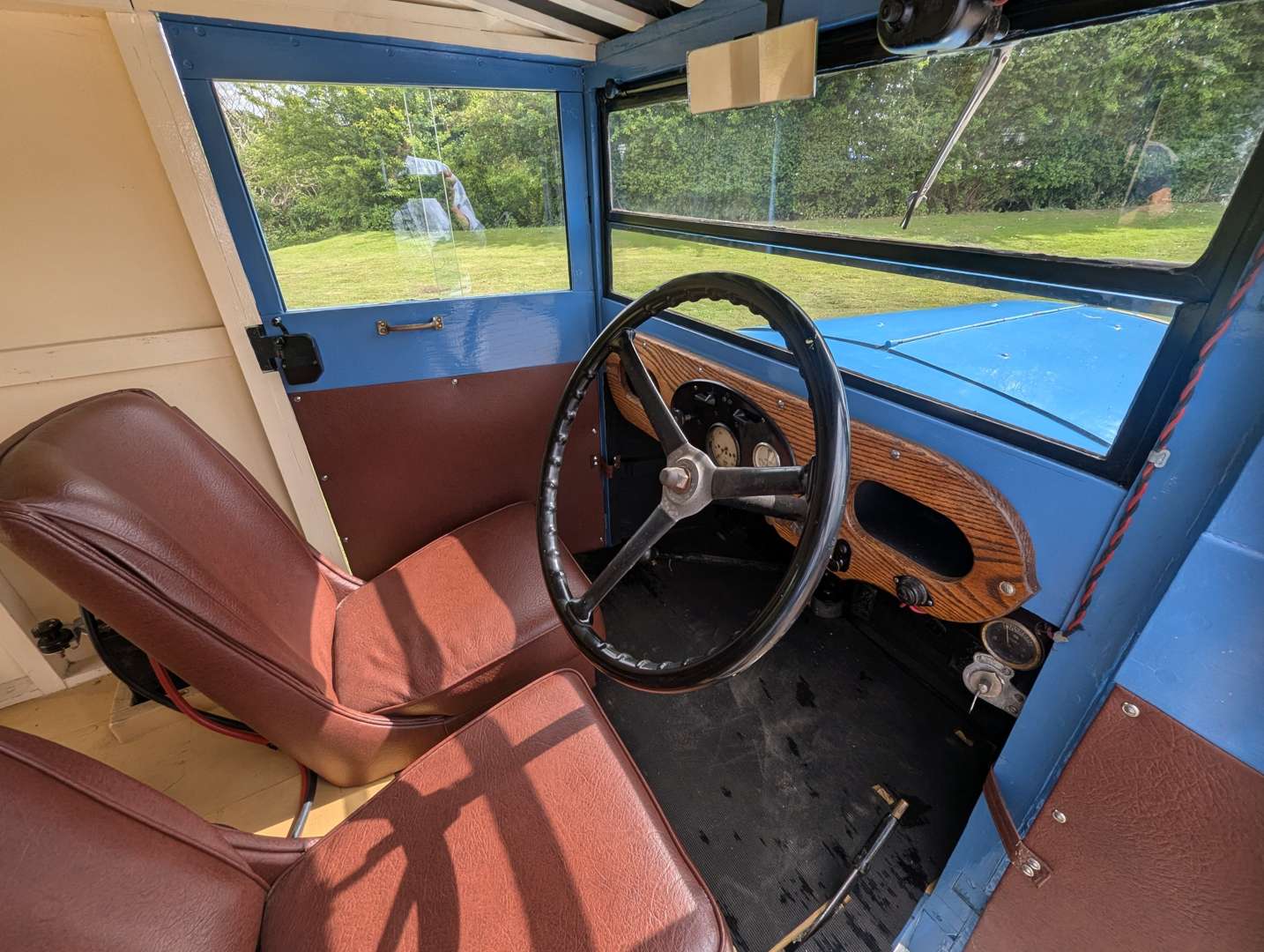 <p>1929 JOWETT VAN</p>