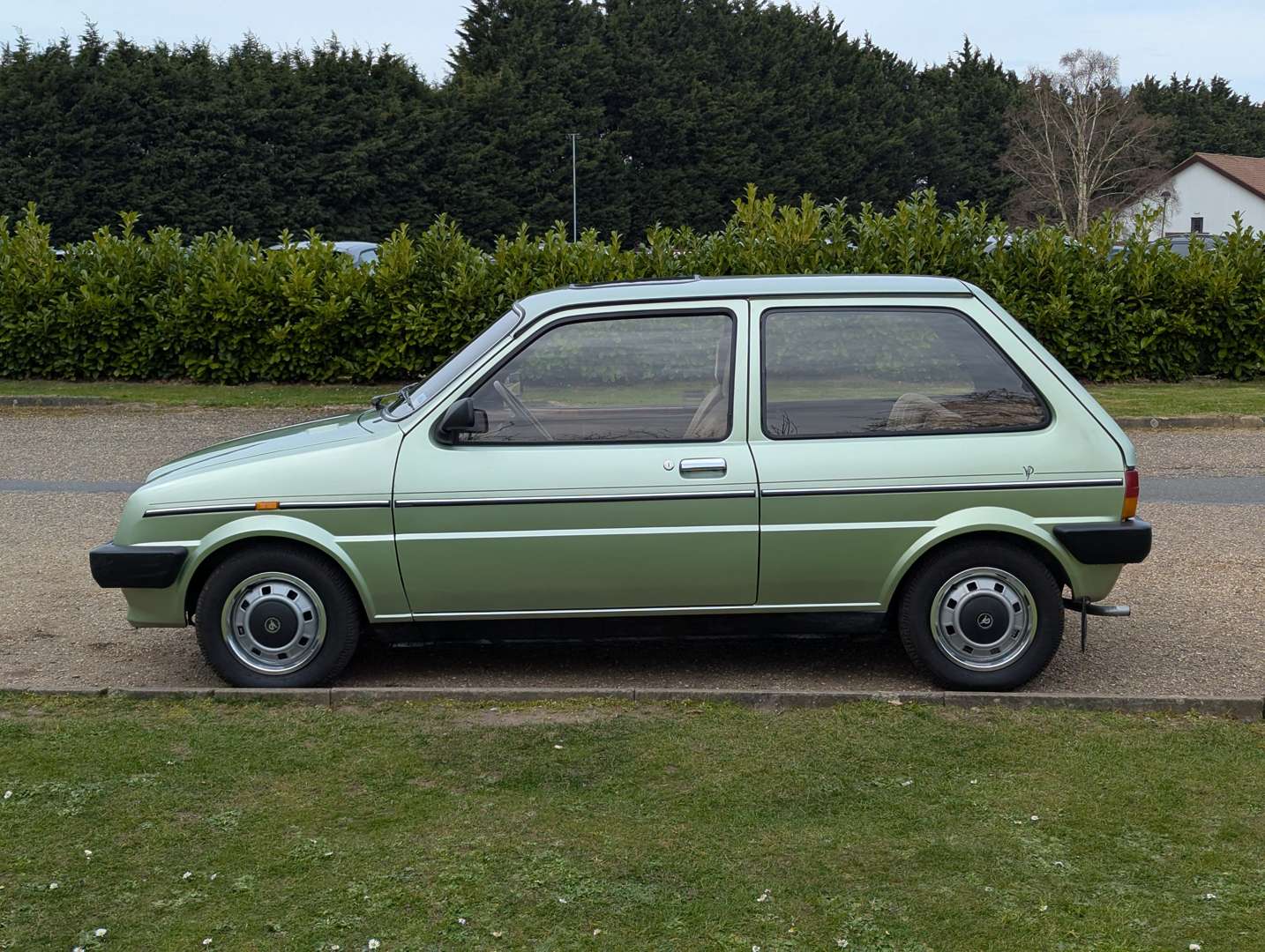 <p>1983 AUSTIN METRO V/PLAS AUTO</p>
