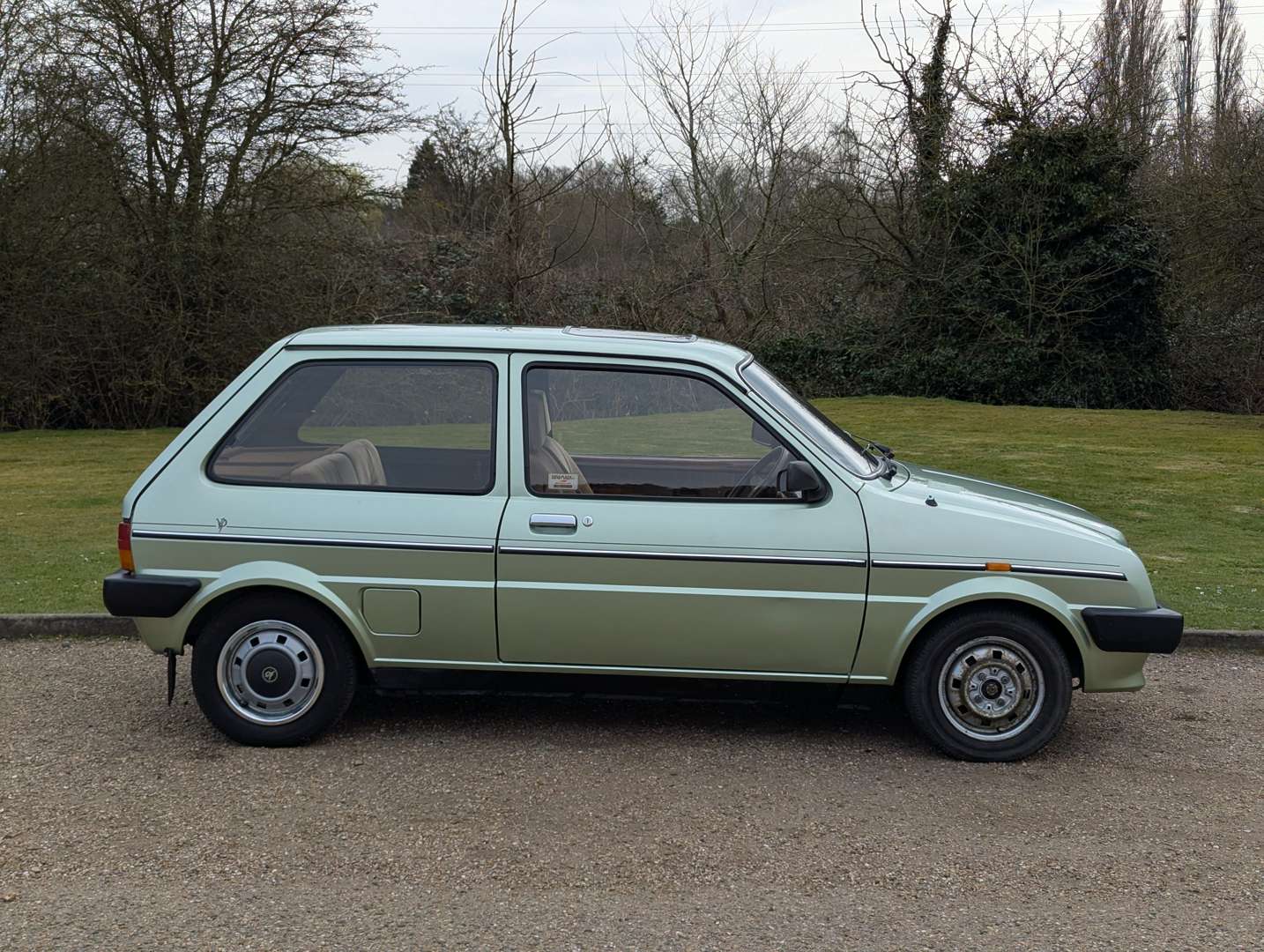 <p>1983 AUSTIN METRO V/PLAS AUTO</p>