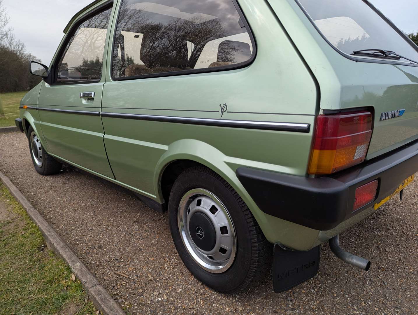 <p>1983 AUSTIN METRO V/PLAS AUTO</p>