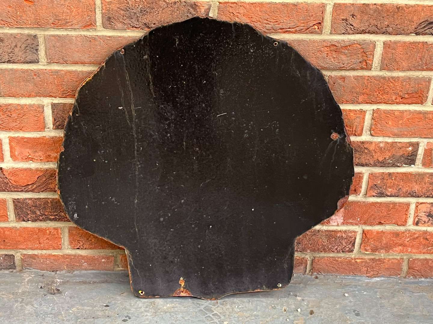 <p>Shell Motor Oil Enamel Sign</p>