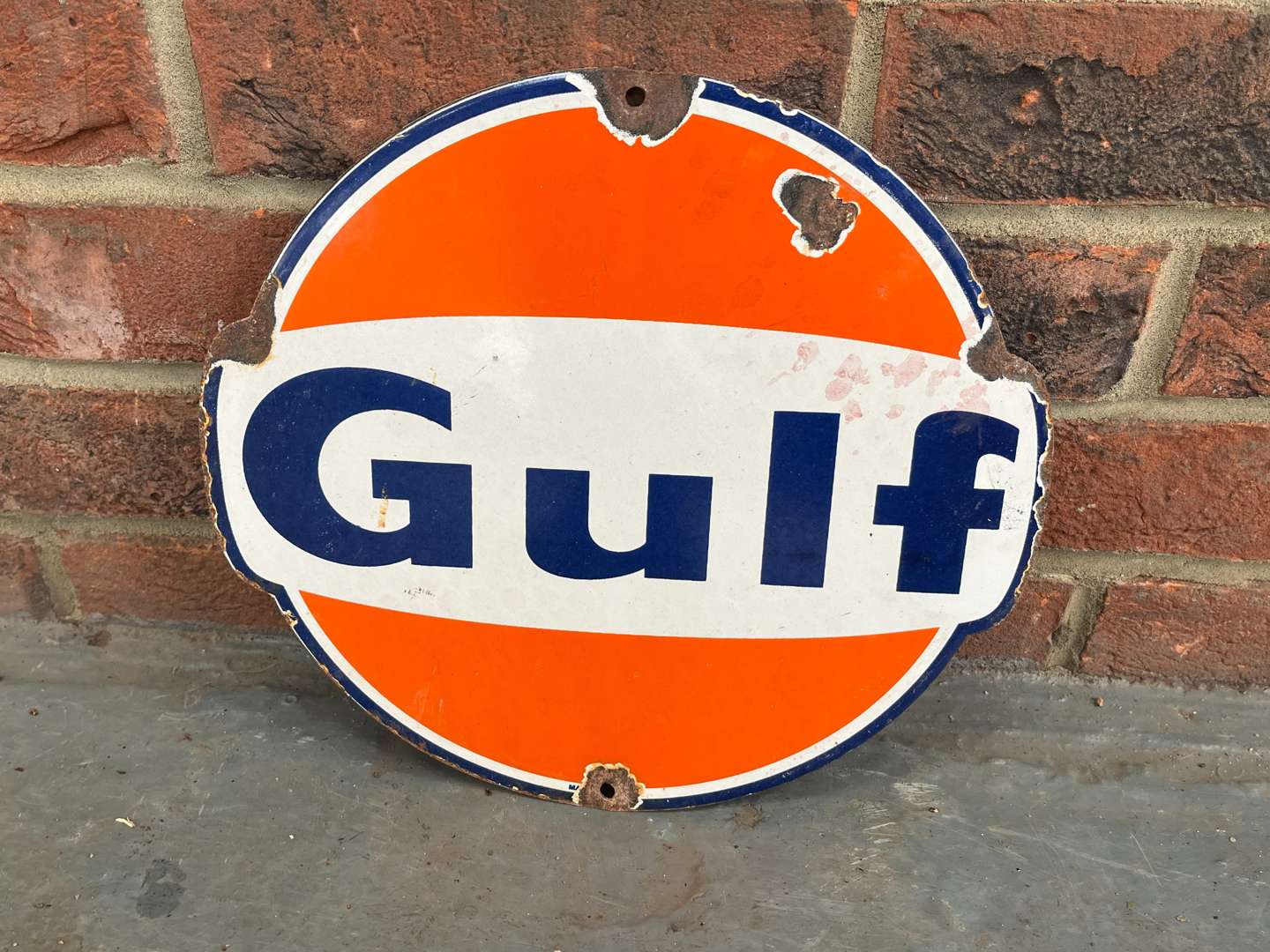 <p>Gulf Emblem Small Enamel Sign</p>
