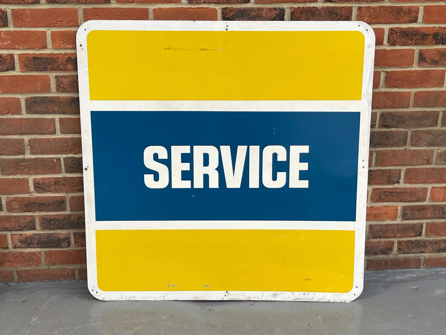 <p>Duckhams Service Aluminium Signs</p>