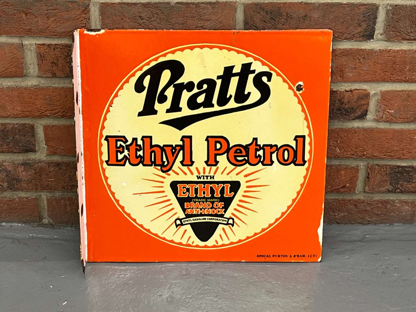 <p>Pratts Ethyl Petrol Enamel Flange Sign</p>