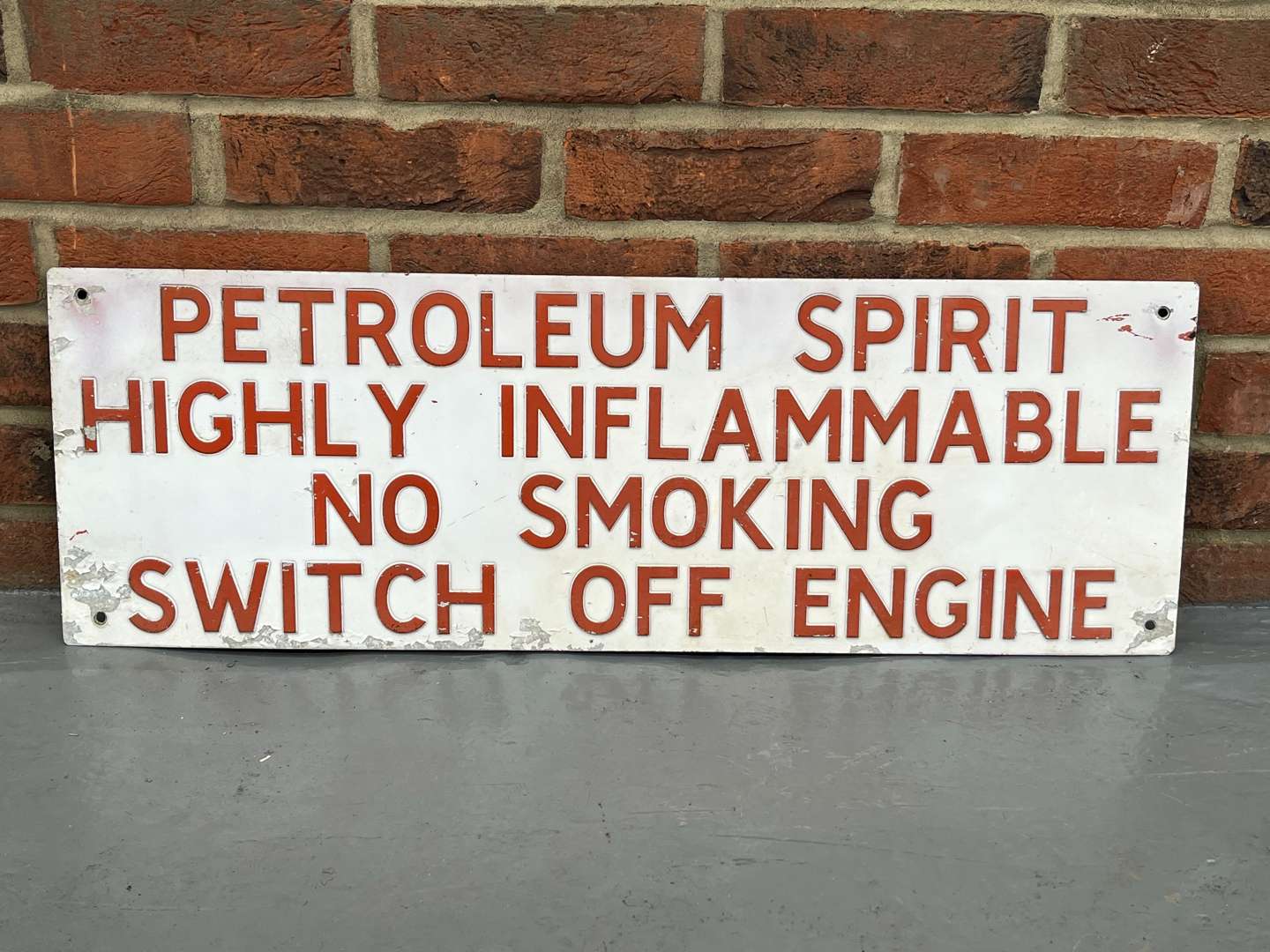 <p>Petroleum Spirit Pressed Aluminium Warning Sign</p>
