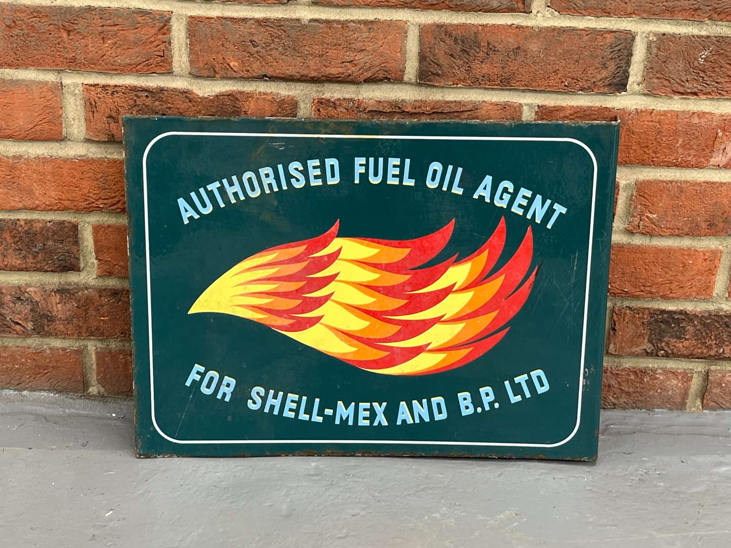 <p>Shell-Mex and BP Authorised Fuel Oil Agent Flange Sign</p>
