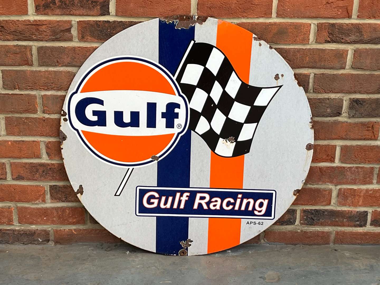<p>Gulf Racing Circular Enamel Sign</p>