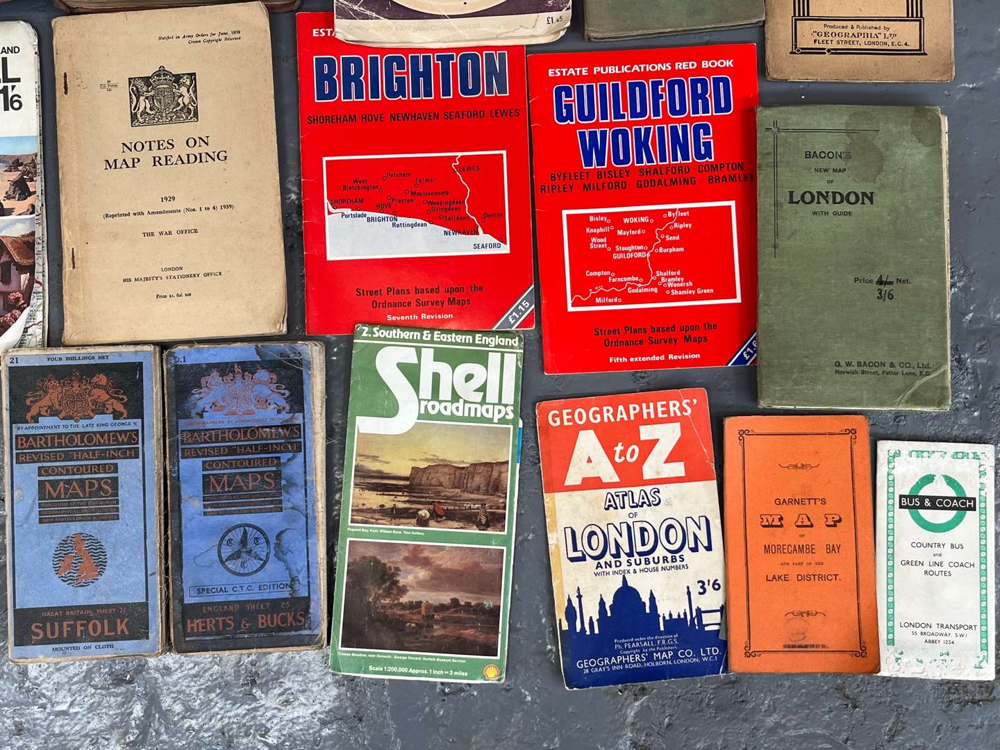 <p>Quantity of Vintage Road Maps</p>