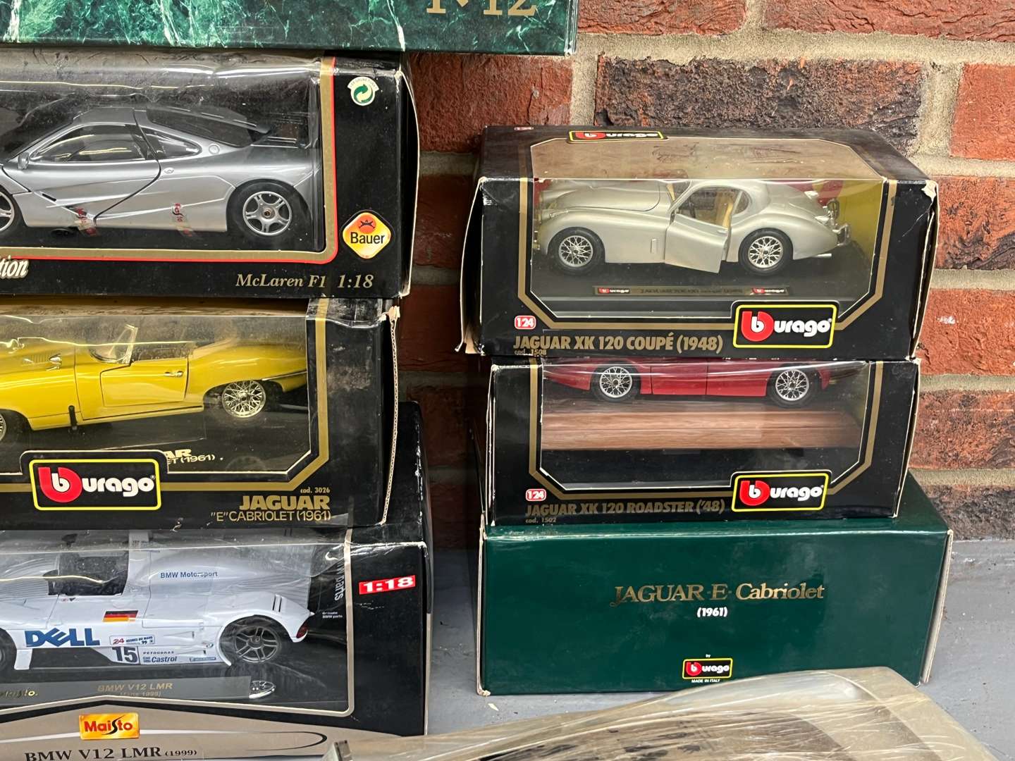 <p>Burago Boxed 1:12 Scale Model Cars</p>