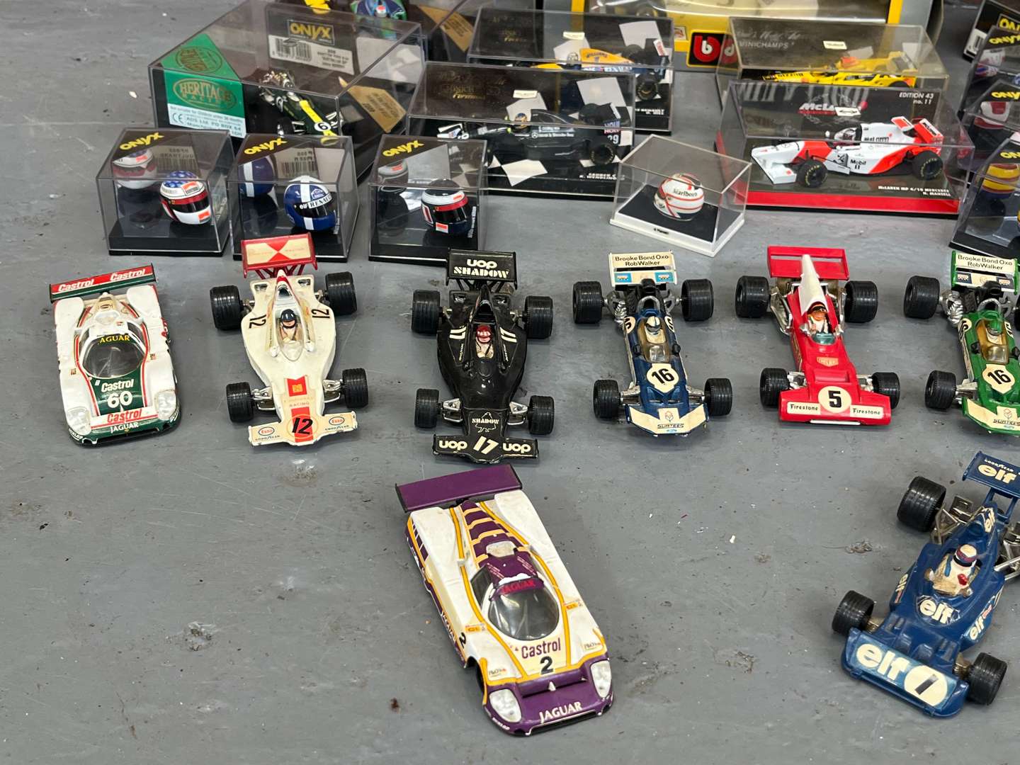 <p>Quantity of Formula 1 Model Cars and Helmets&nbsp;</p>