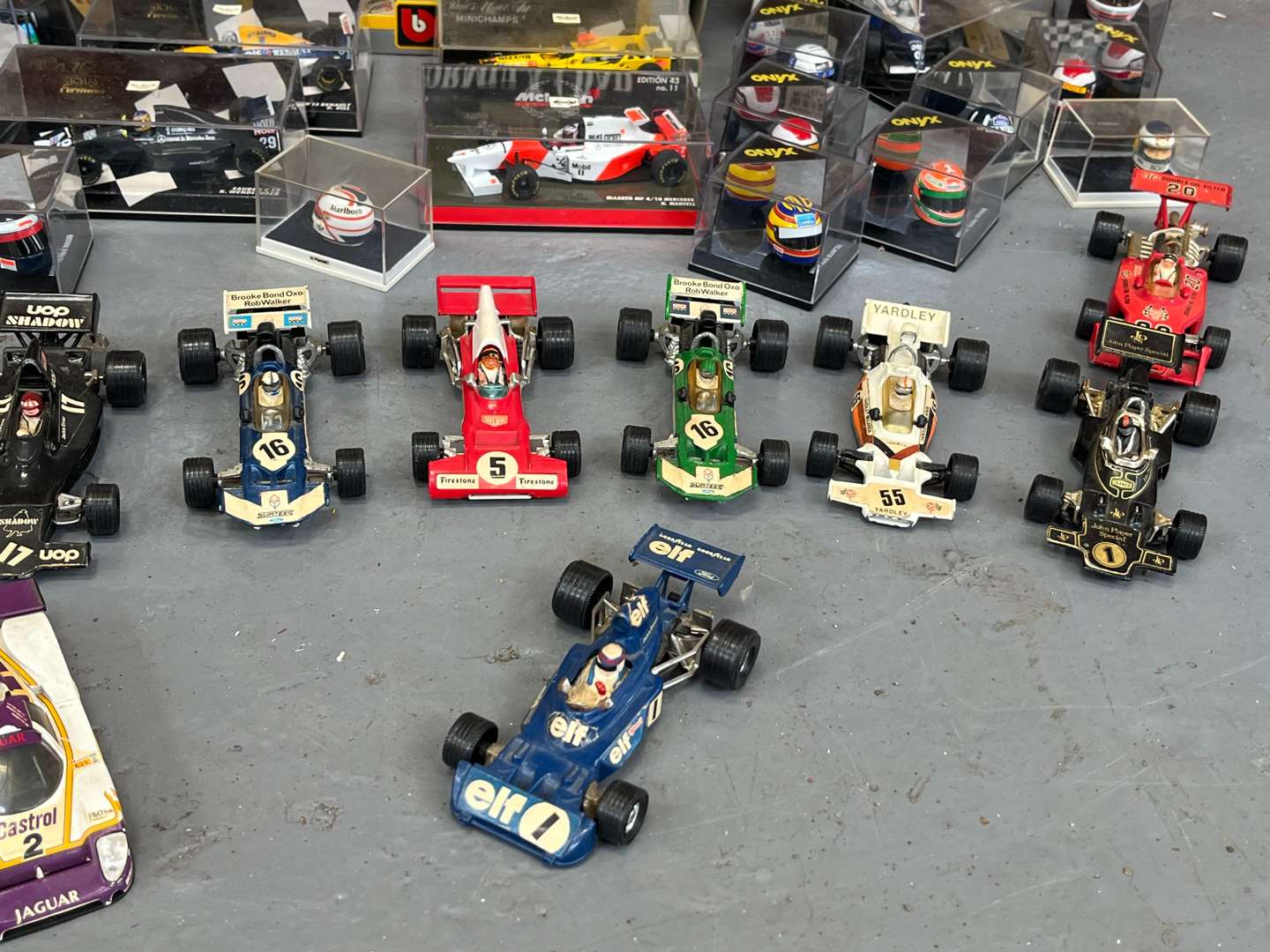 <p>Quantity of Formula 1 Model Cars and Helmets&nbsp;</p>