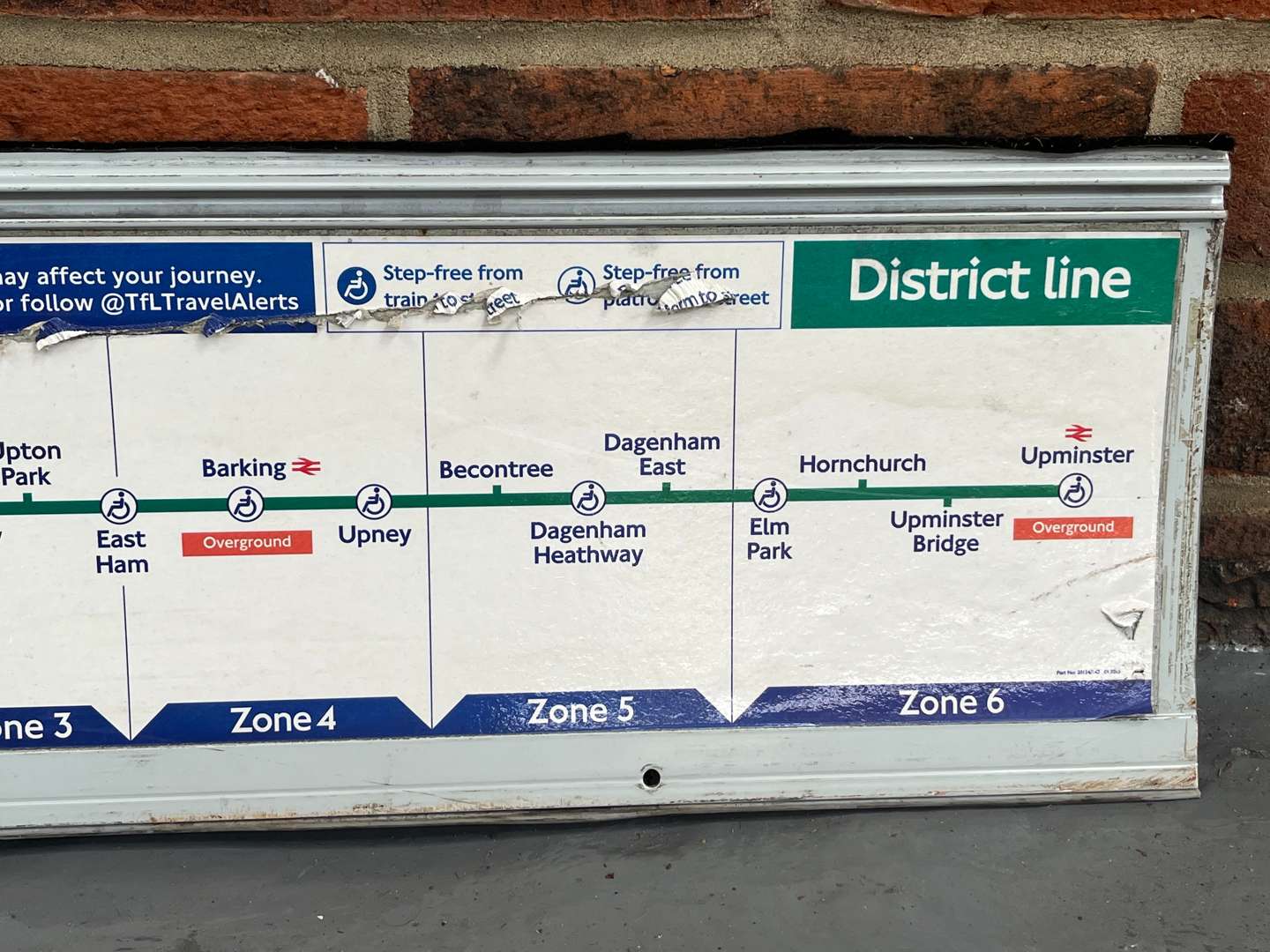<p>District Line London Underground Map</p>