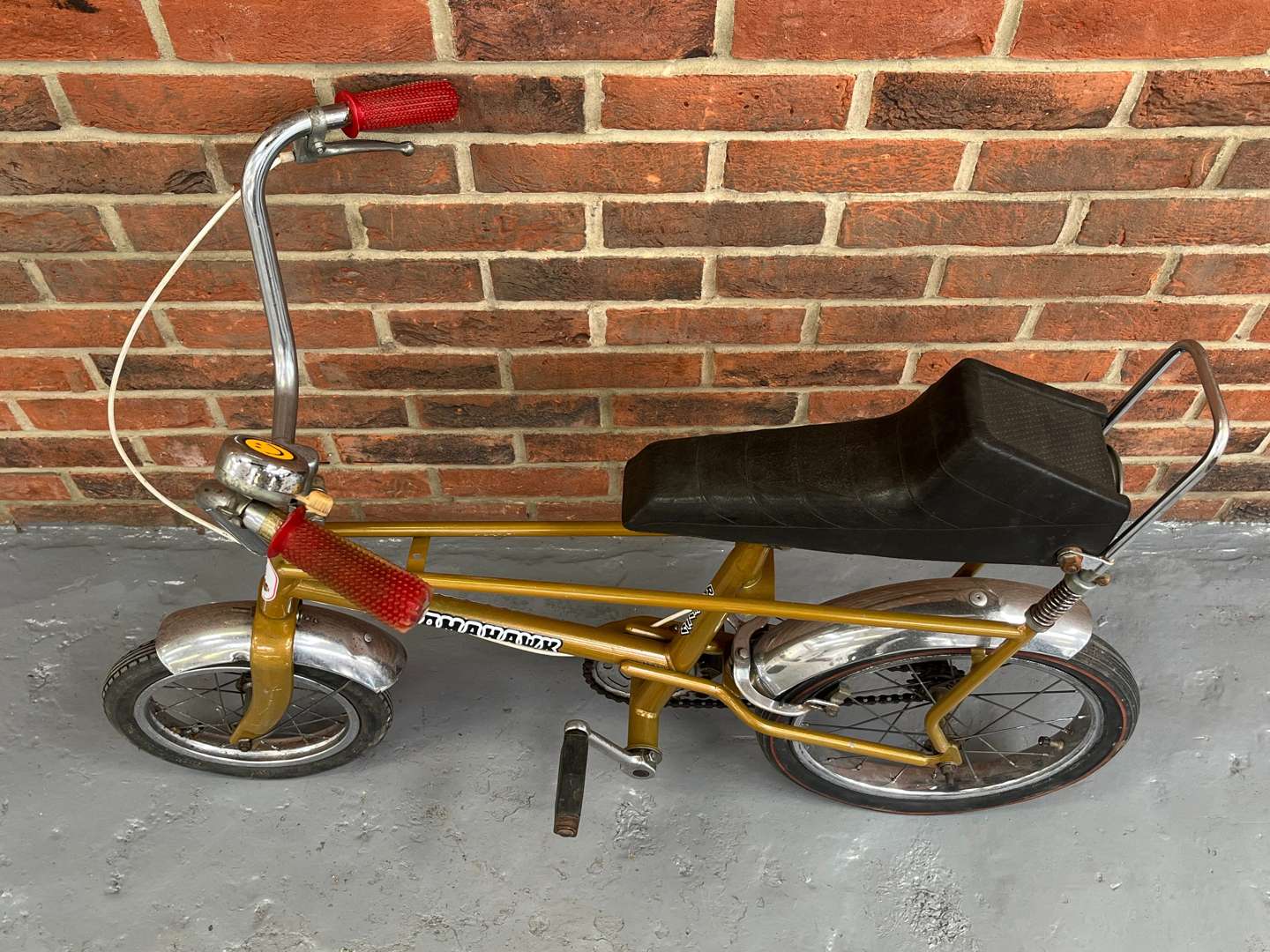 <p>Raleigh Tomahawk Childs Bicycle</p>