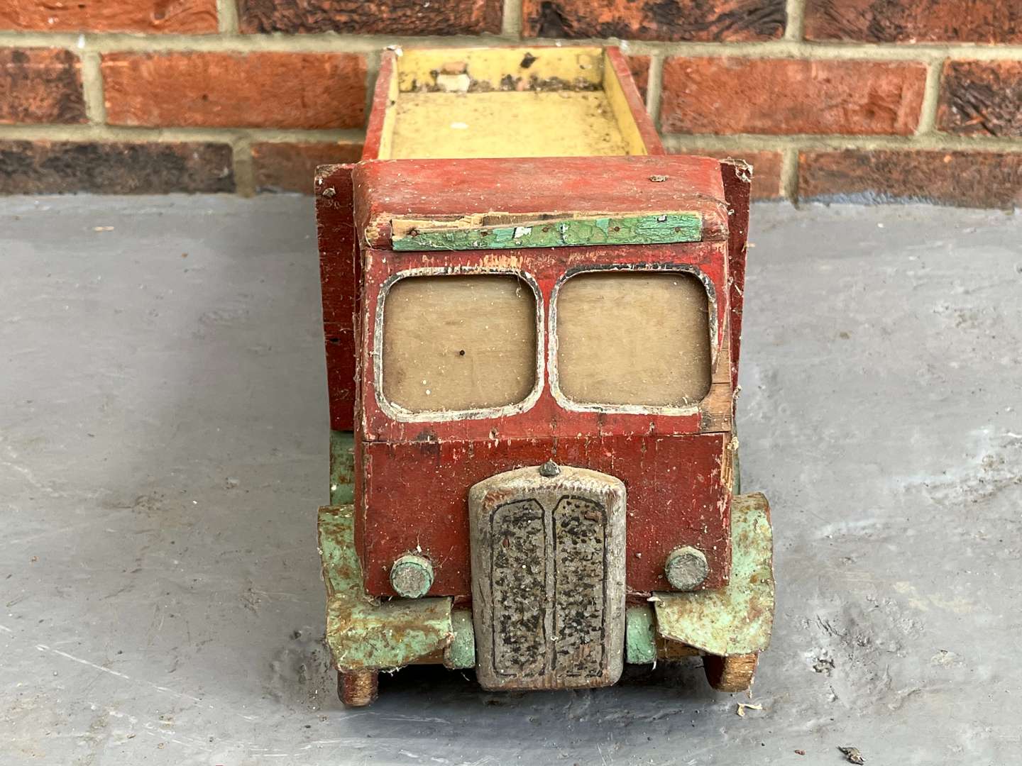 <p>Vintage Wooden Made Lorry</p>
