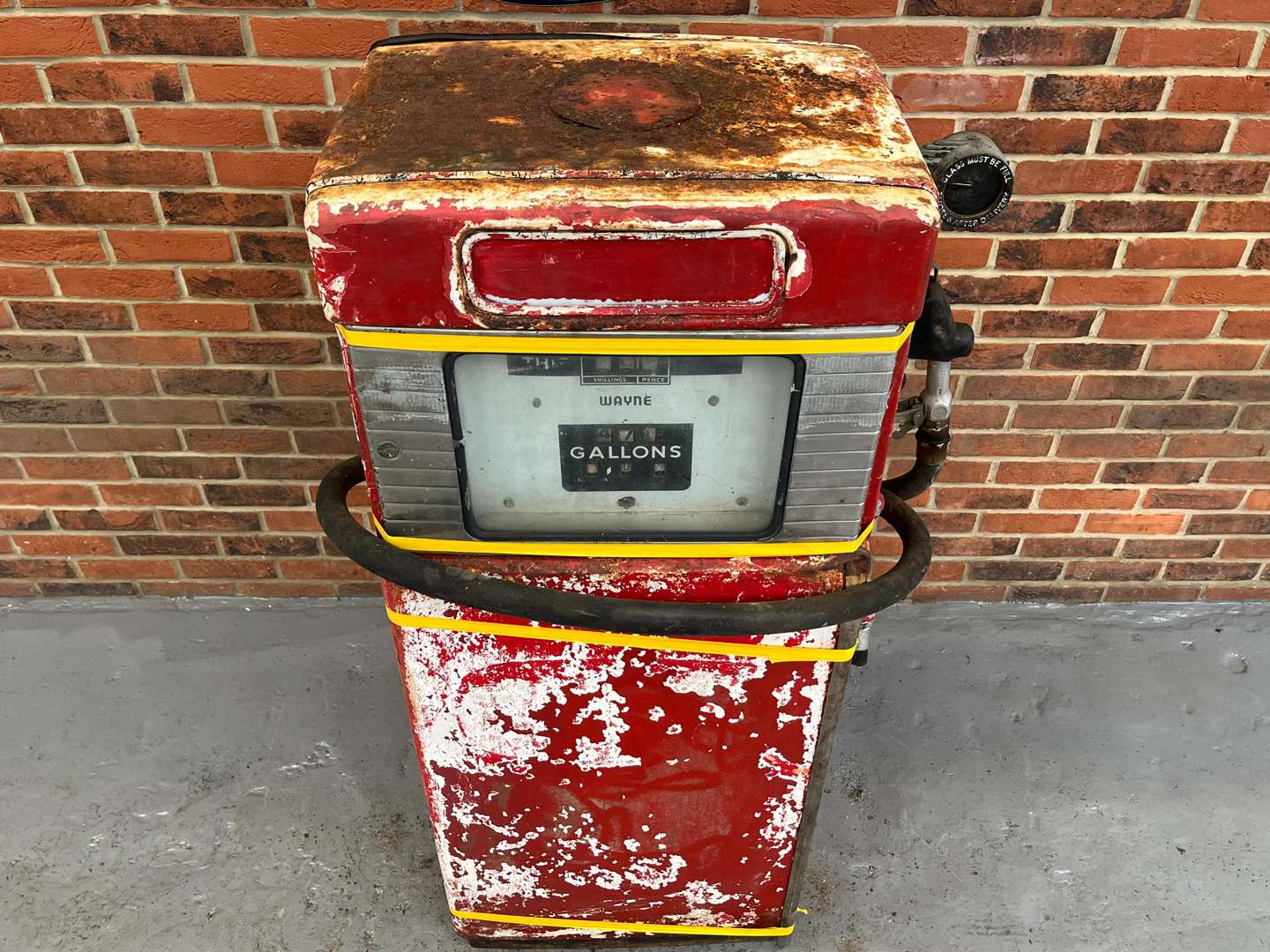 <p>Wayne Vintage Petrol Pump</p>