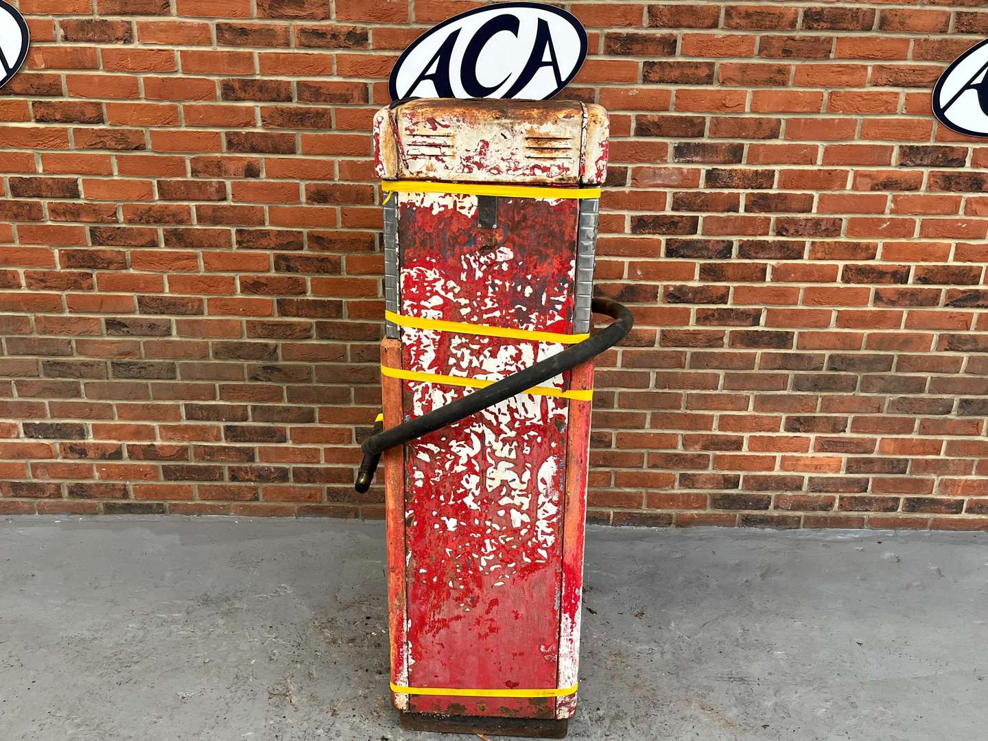 <p>Wayne Vintage Petrol Pump</p>