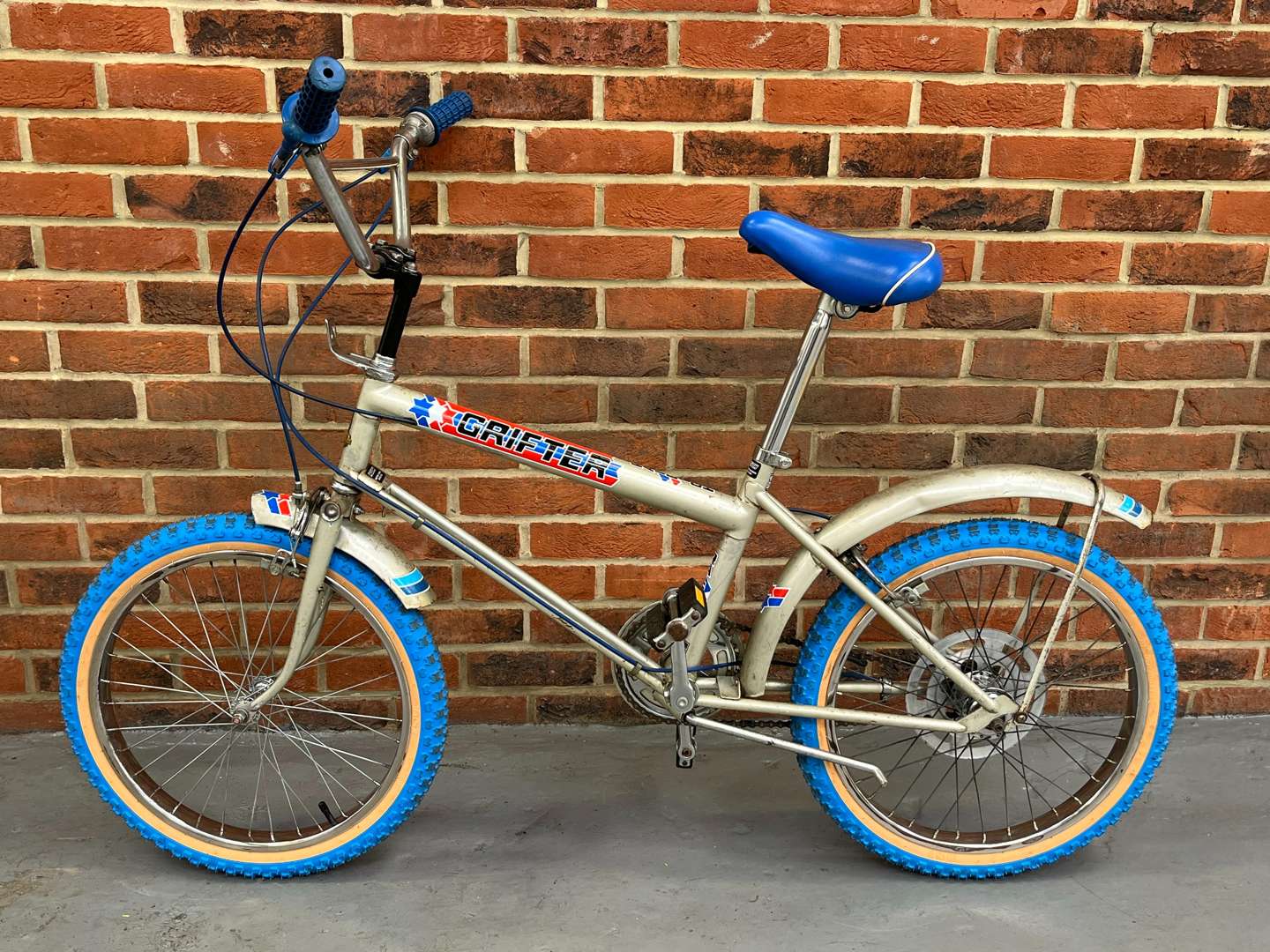 MkII Raleigh Grifter Sat 14th June Automobilia Anglia Car Auctions MkII Raleigh Grifter Sat 14th June Automobilia Anglia Car Auctions