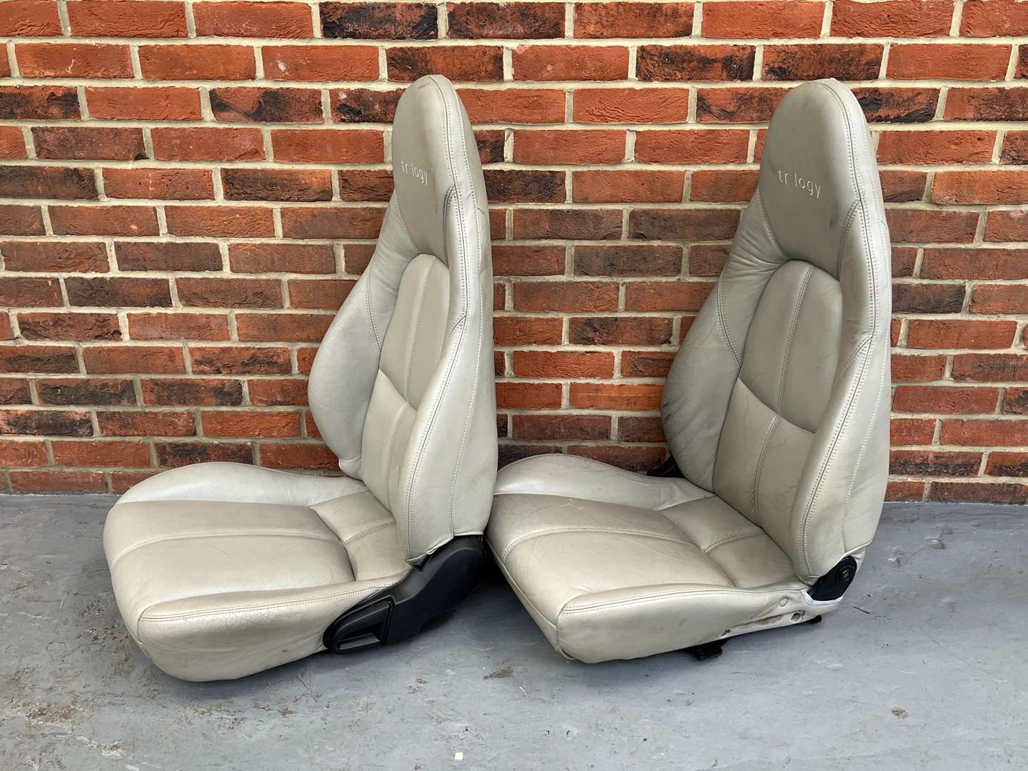 <p>Pair of Trilogy Leather Front Seats For Mazda MX5</p>
