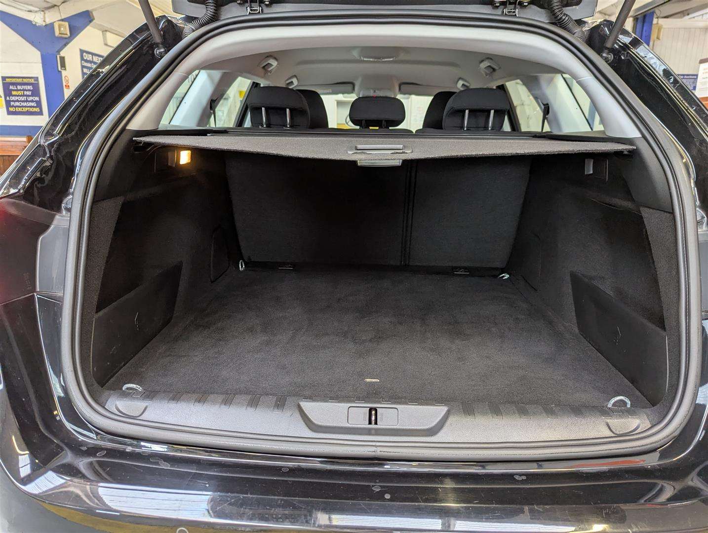 <p>2020 PEUGEOT 308 ACTIVE SW BLUEHDI S/S</p>