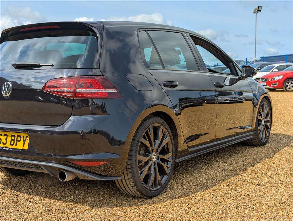<p>2013 VOLKSWAGEN GOLF GTI</p>