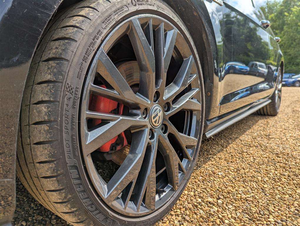 <p>2013 VOLKSWAGEN GOLF GTI</p>