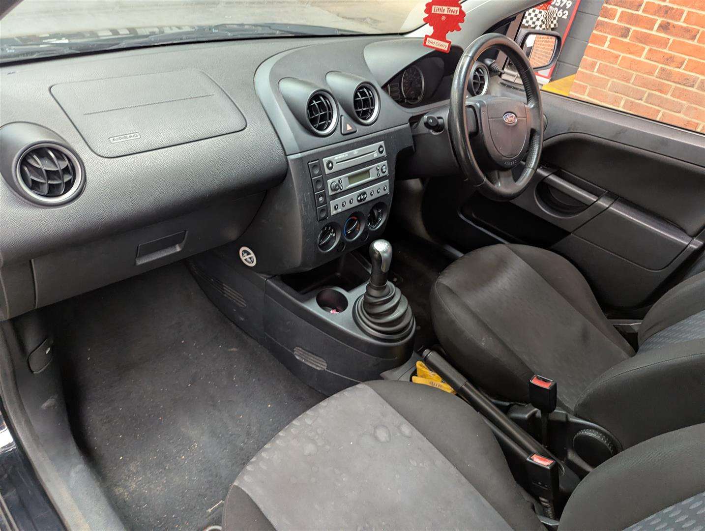 <p>2005 FORD FIESTA ZETEC</p>