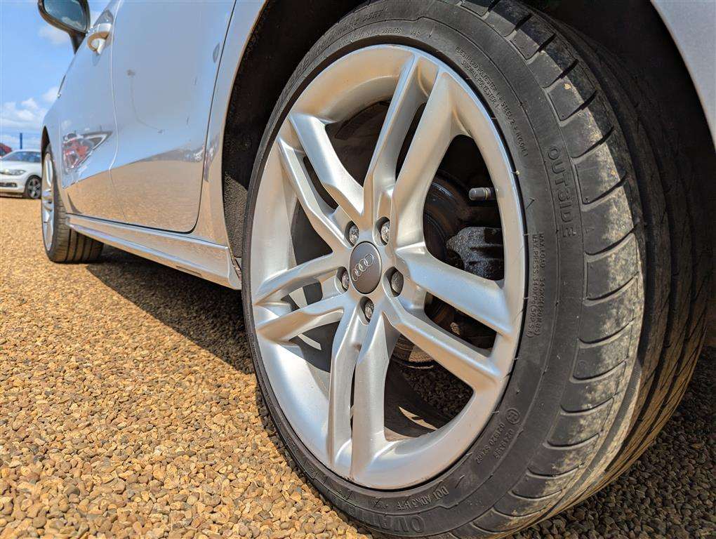 <p>2013 AUDI A1 S LINE TFSI</p>