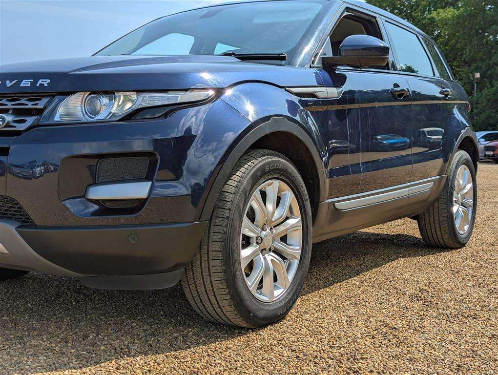 <p>2014 LAND ROVER RANGE ROVER EVOQUE PURE T</p>