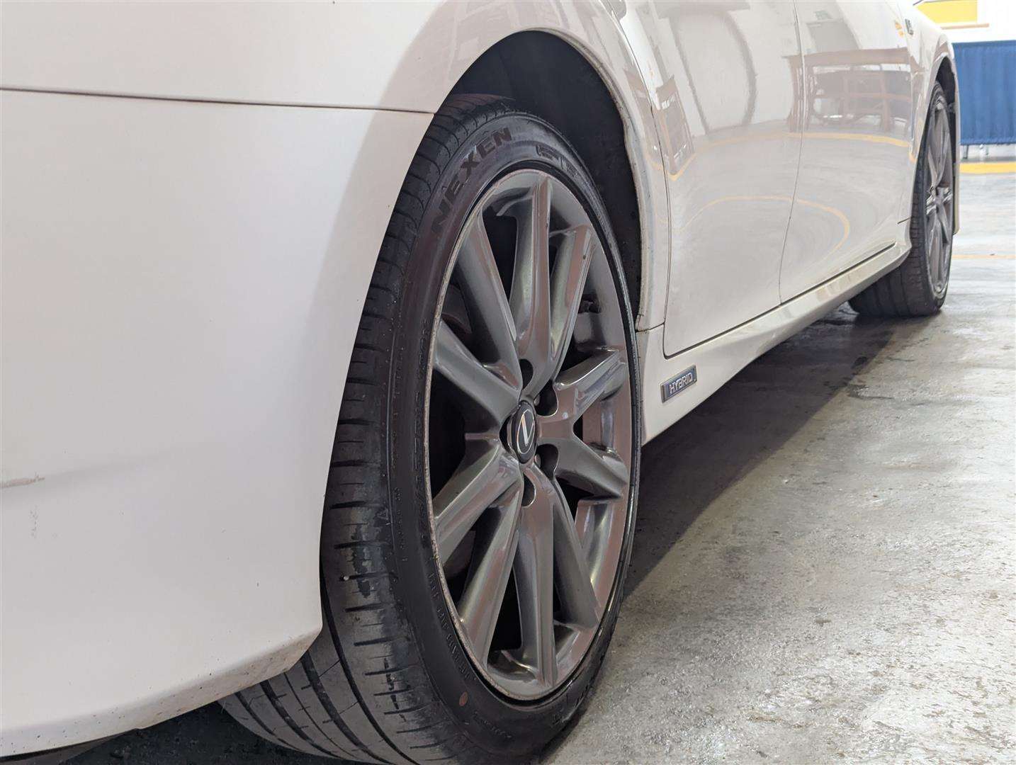 <p>2013 LEXUS GS 300H F SPORT CVT</p>