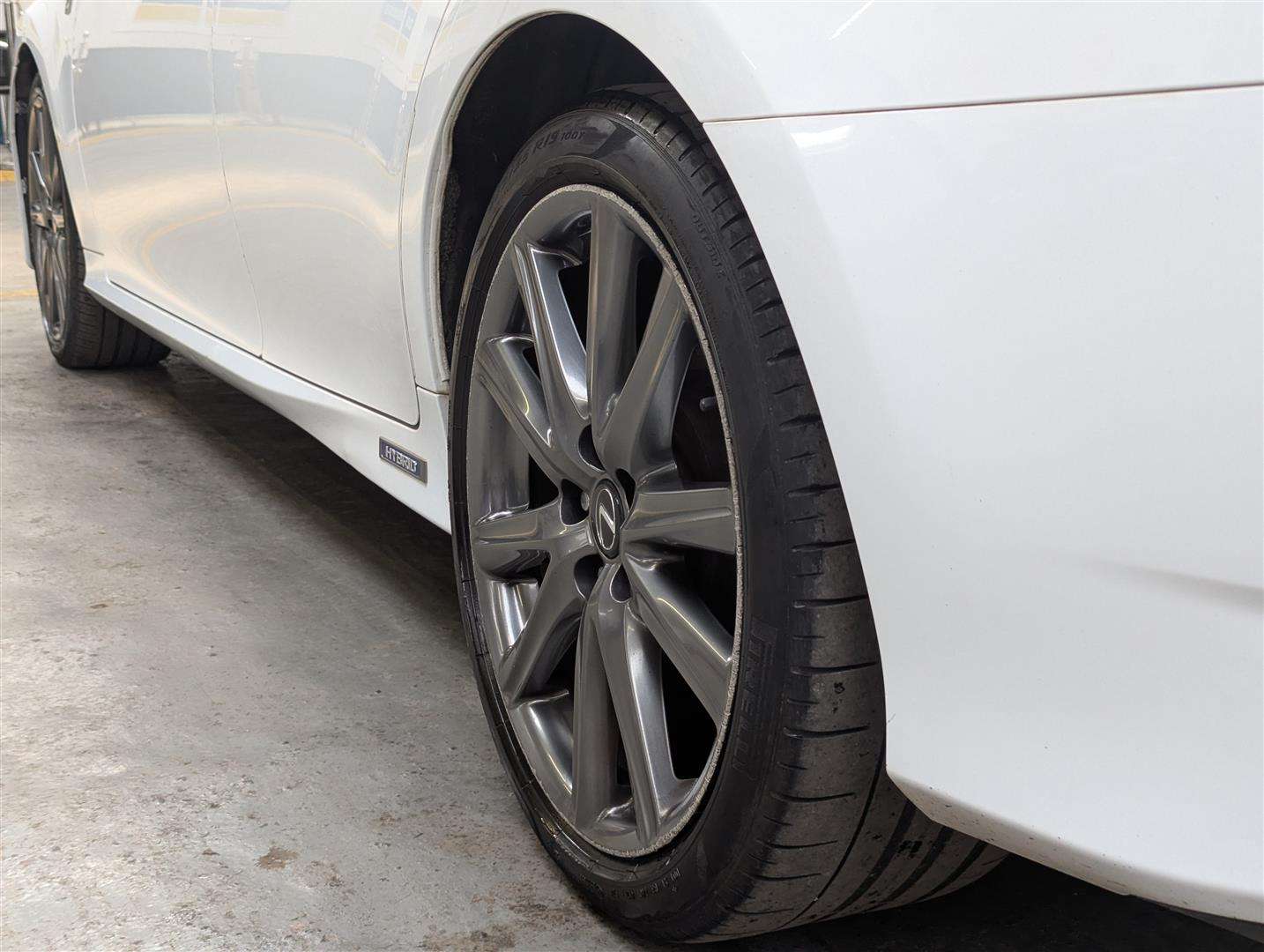 <p>2013 LEXUS GS 300H F SPORT CVT</p>