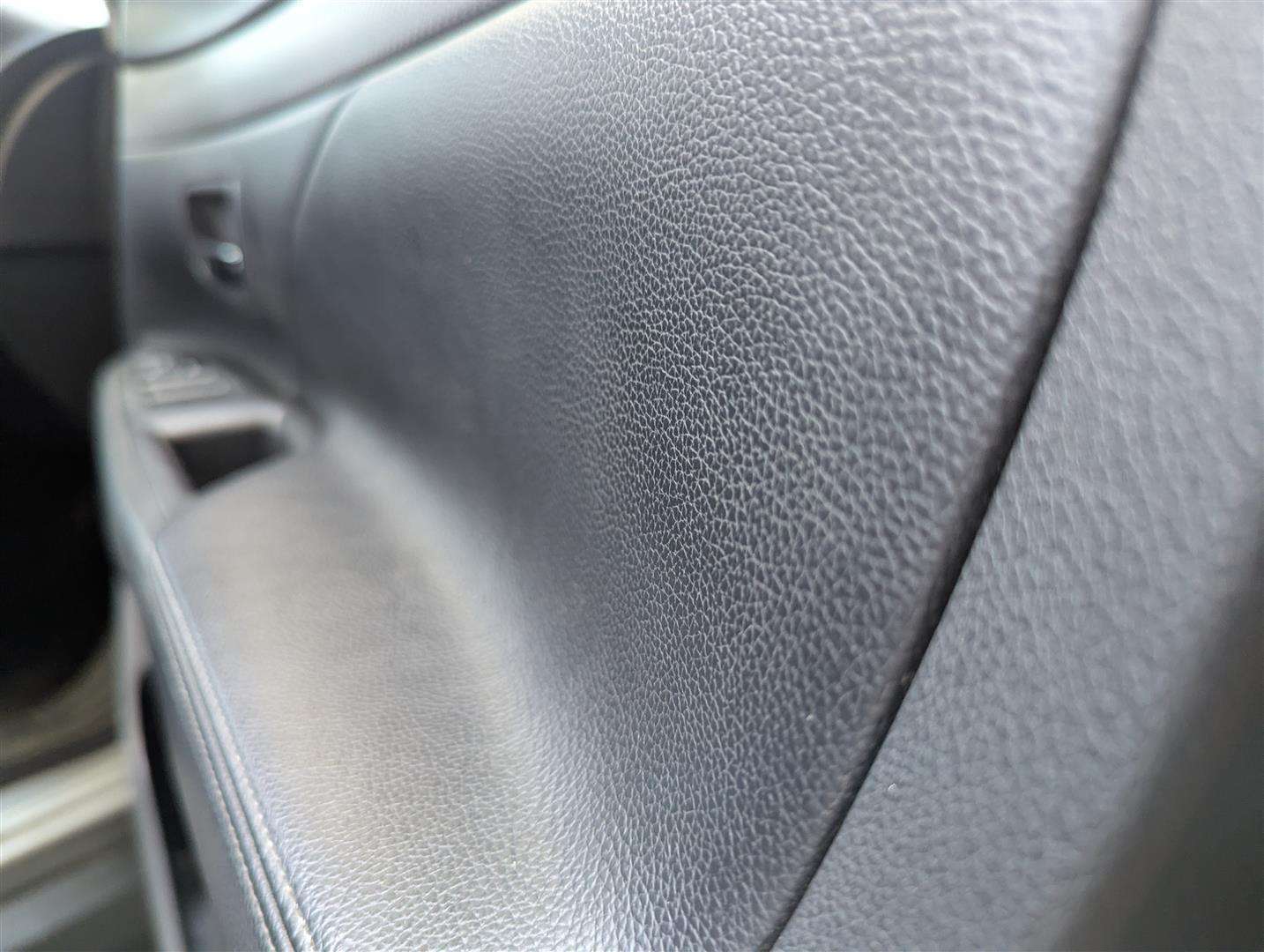 <p>2014 MITSUBISHI OUTLANDER GX 3 DI-D</p>