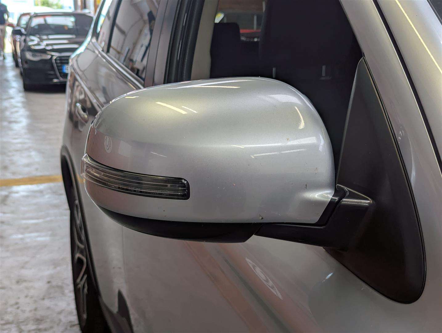 <p>2014 MITSUBISHI OUTLANDER GX 3 DI-D</p>