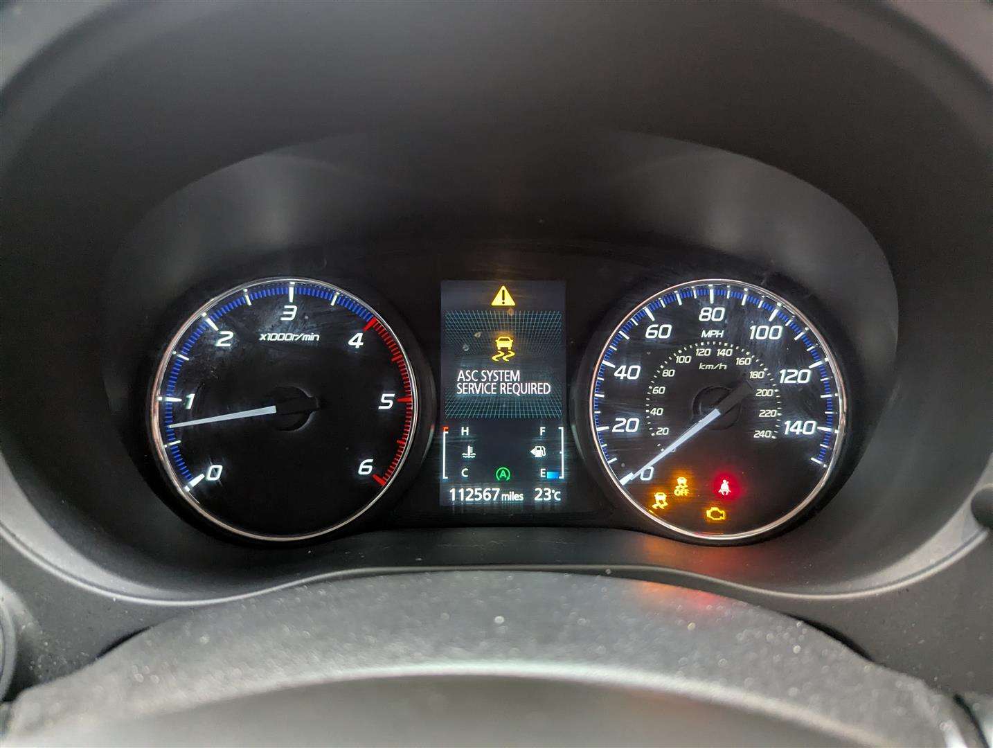 <p>2014 MITSUBISHI OUTLANDER GX 3 DI-D</p>